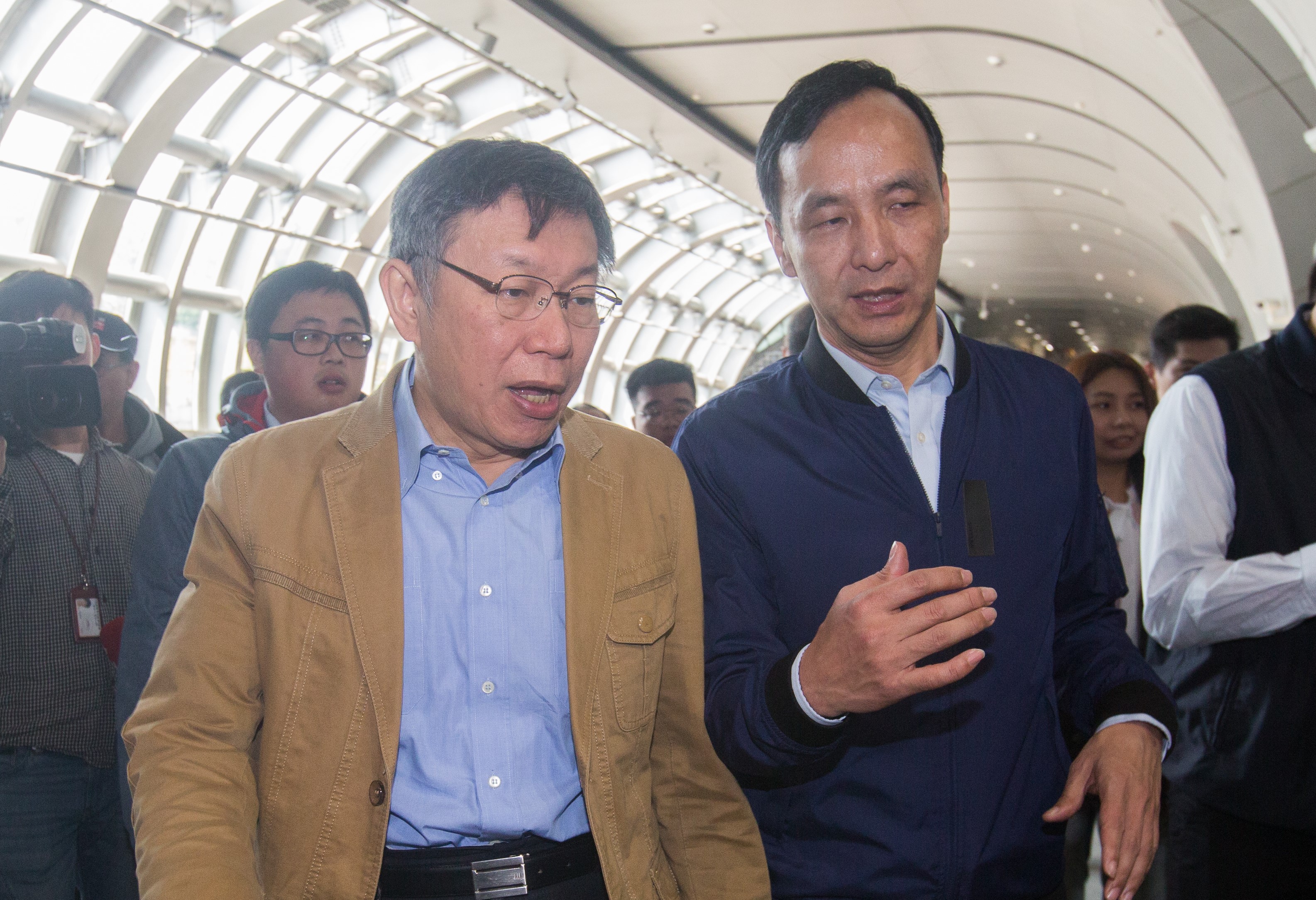 被報導指柯文哲與朱立倫通電話、甚至要與黃健庭見面談藍白合，民眾黨憤而提告。（本刊資料照）