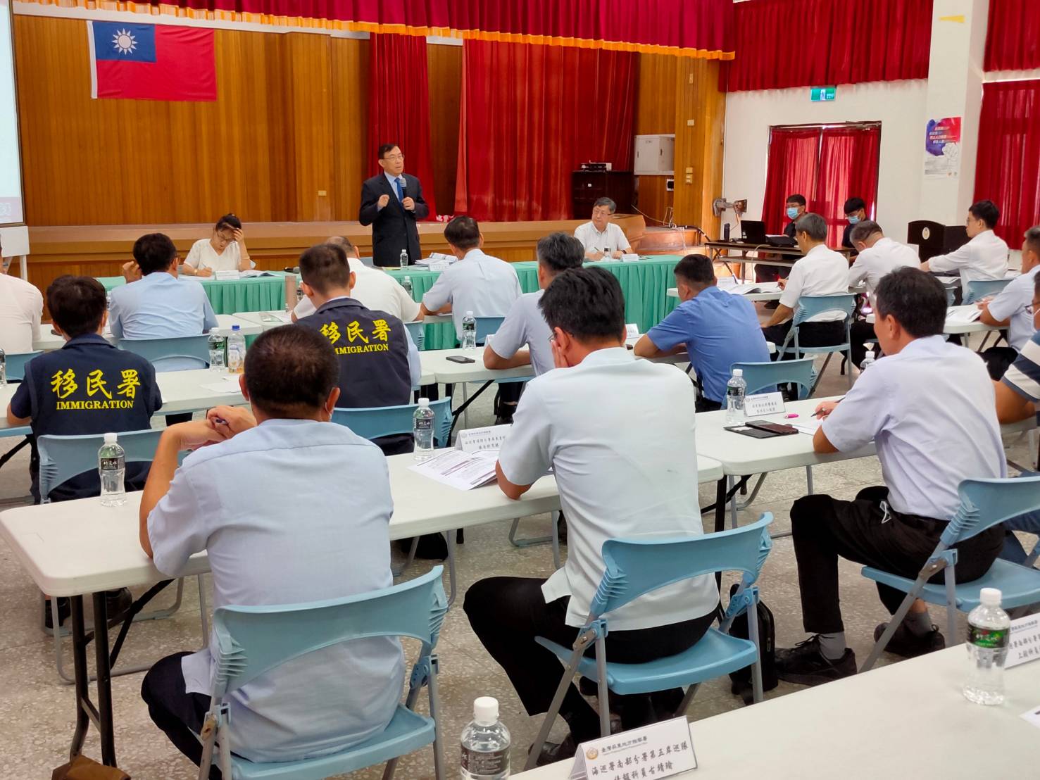 檢察總長邢泰釗專程至屏東召開選舉查察會議，要求各司法機關總動員強力杜絕相關不法。（最高檢提供）