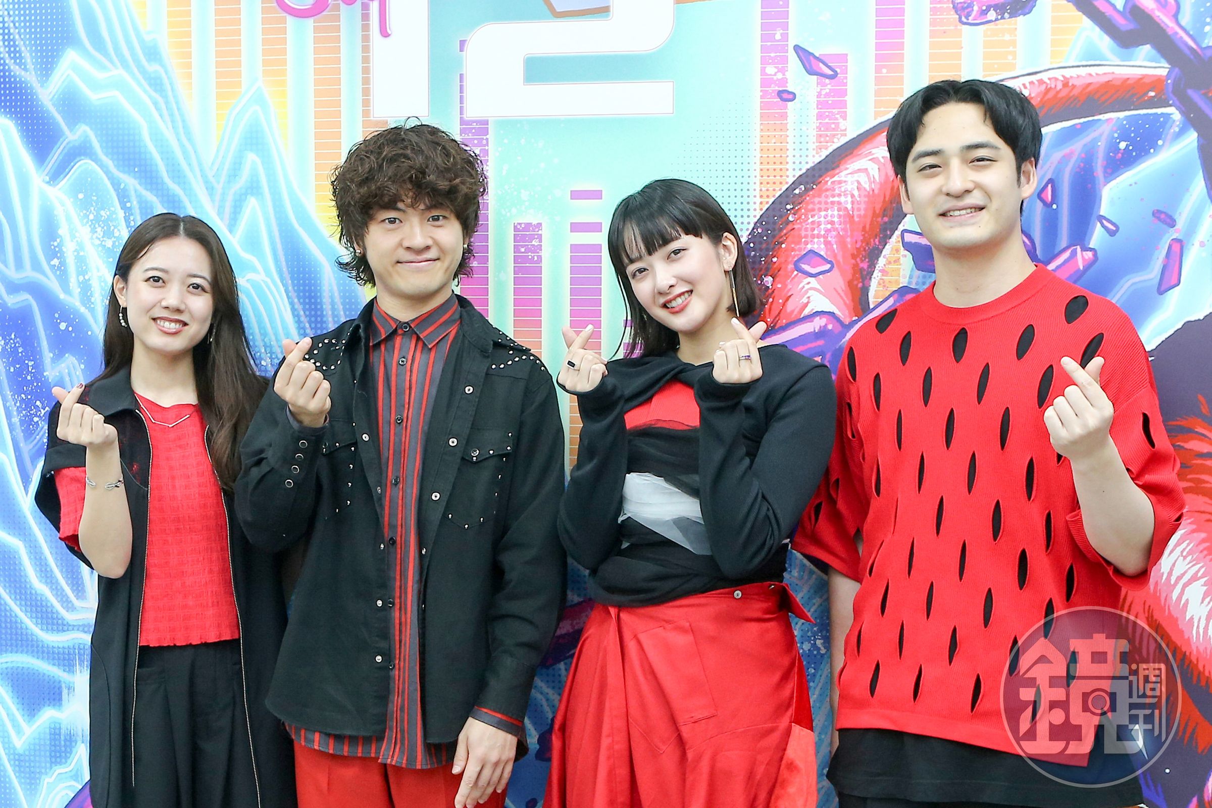 綠黃色社會為超犀利趴12獻出海外首次演出。（左起）Peppe、穴見真吾、長屋晴子、小林壹誓。