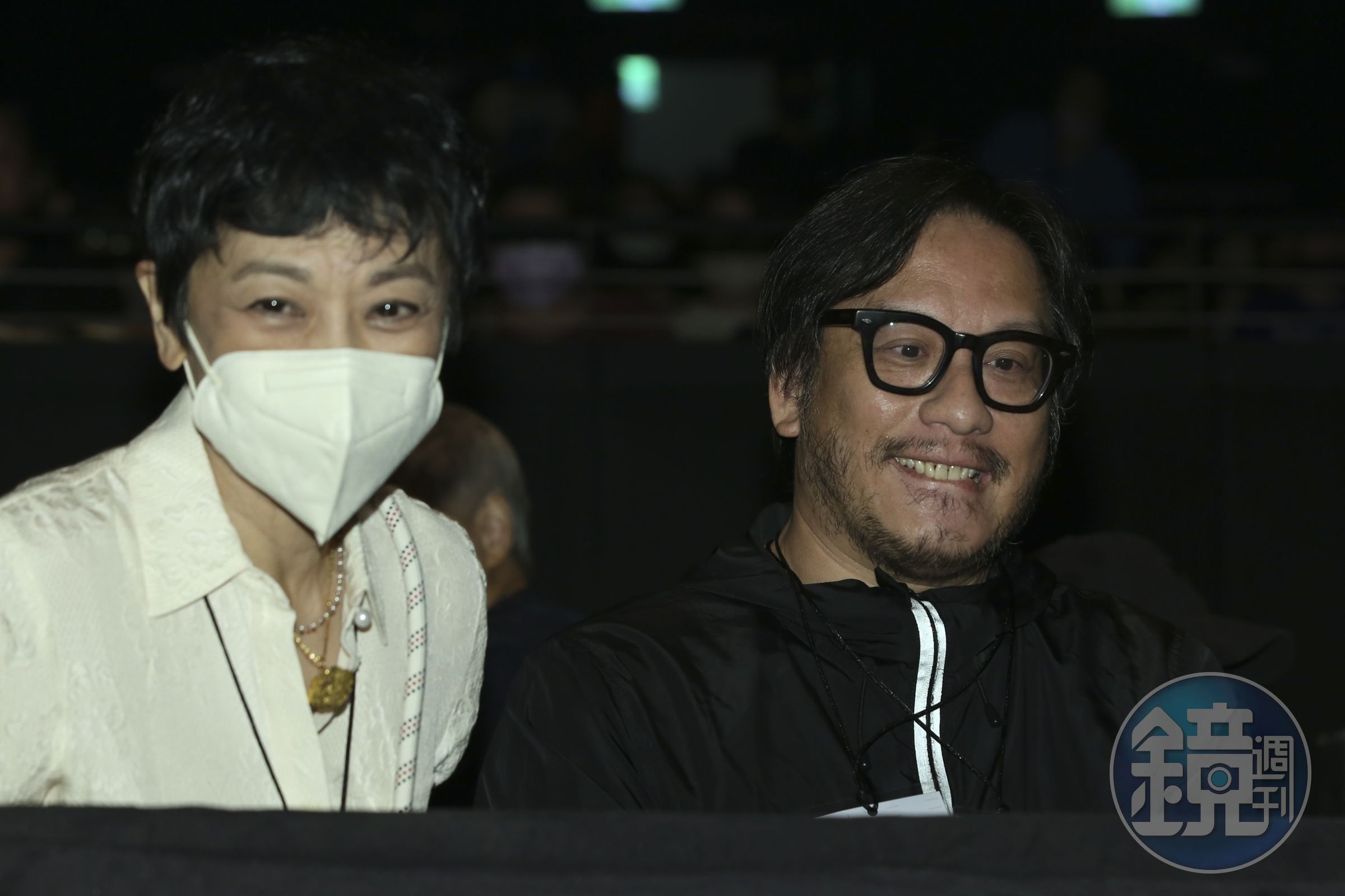 張艾嘉與李心潔老公彭順相見歡。