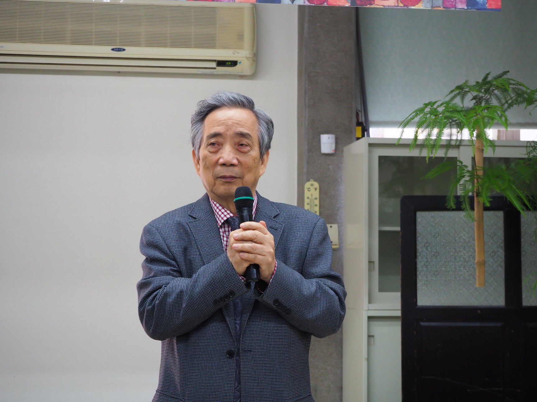 日前多女指控涉性騷，黃光男認為遭人挾怨報復。（翻攝黃光男臉書）