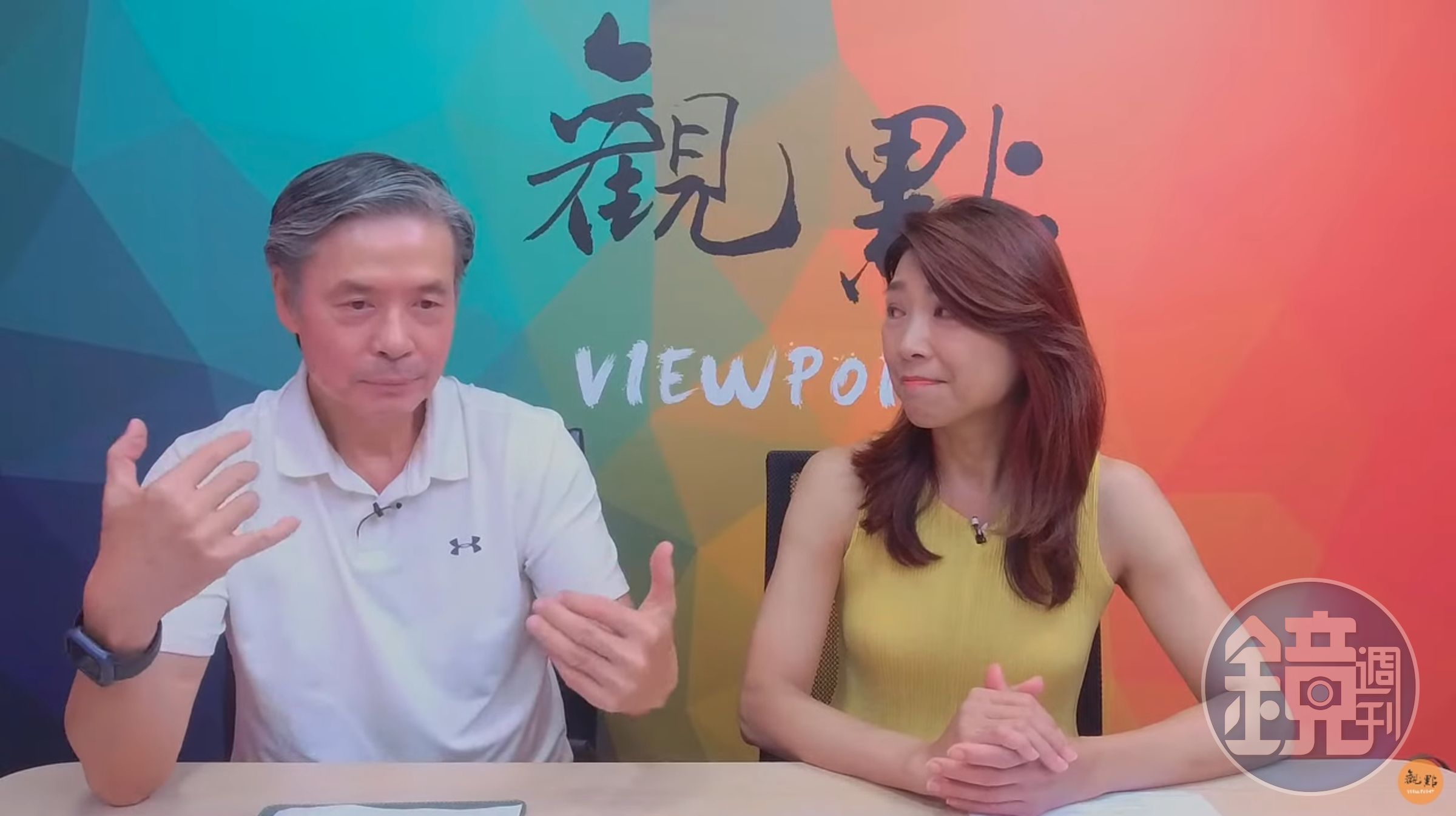 金溥聰（左）今上〈蘭萱看世界〉接受專訪，透露郭台銘曾問他要當King還是King maker，不過如今郭似乎選擇了前者。（翻攝自觀點YouTube）