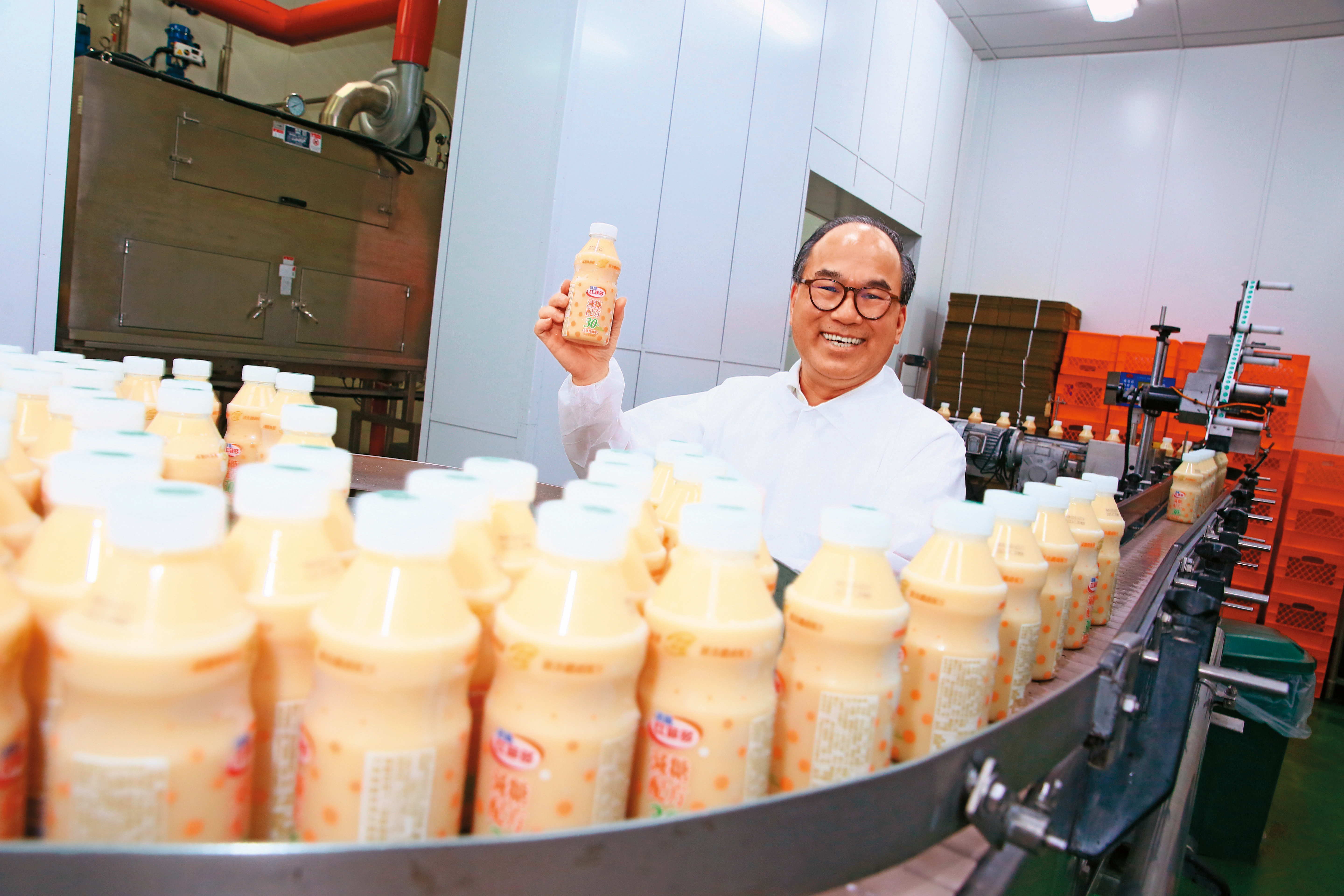 梁家銘24年前以150萬元創業,推出的比菲多稱霸台灣發酵乳市場,市占高達4成以上。
