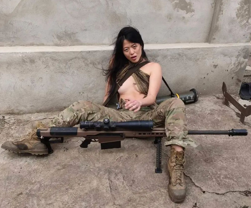 孔凡佩經營情色平台，讓烏克蘭軍人免費觀看，希望振奮士氣。（翻攝IG@modeltechie）