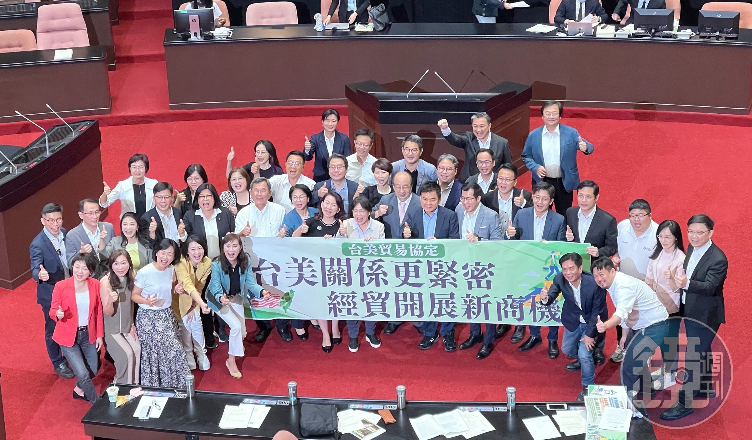 立法院臨時會今日無異議通過「台美21世紀貿易倡議」施行法。（翻攝自臉書＠愛信任-劉世芳 ）