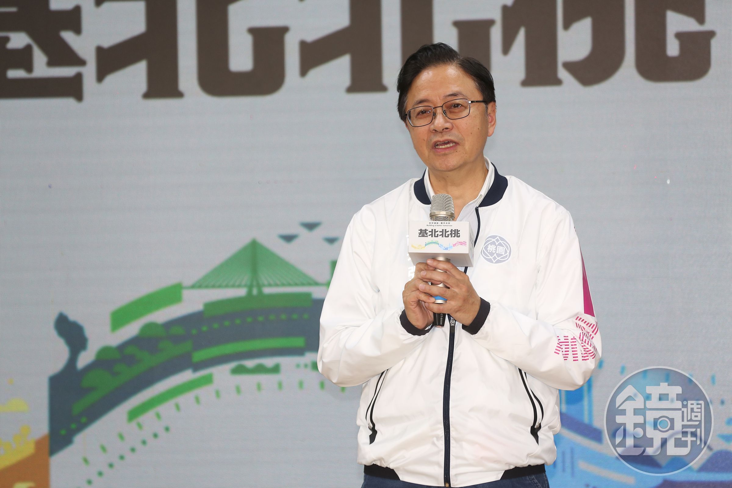 桃園市長張善政遭爆耍特權,兒子出國竟出動警察「護駕」。(本刊資料照)