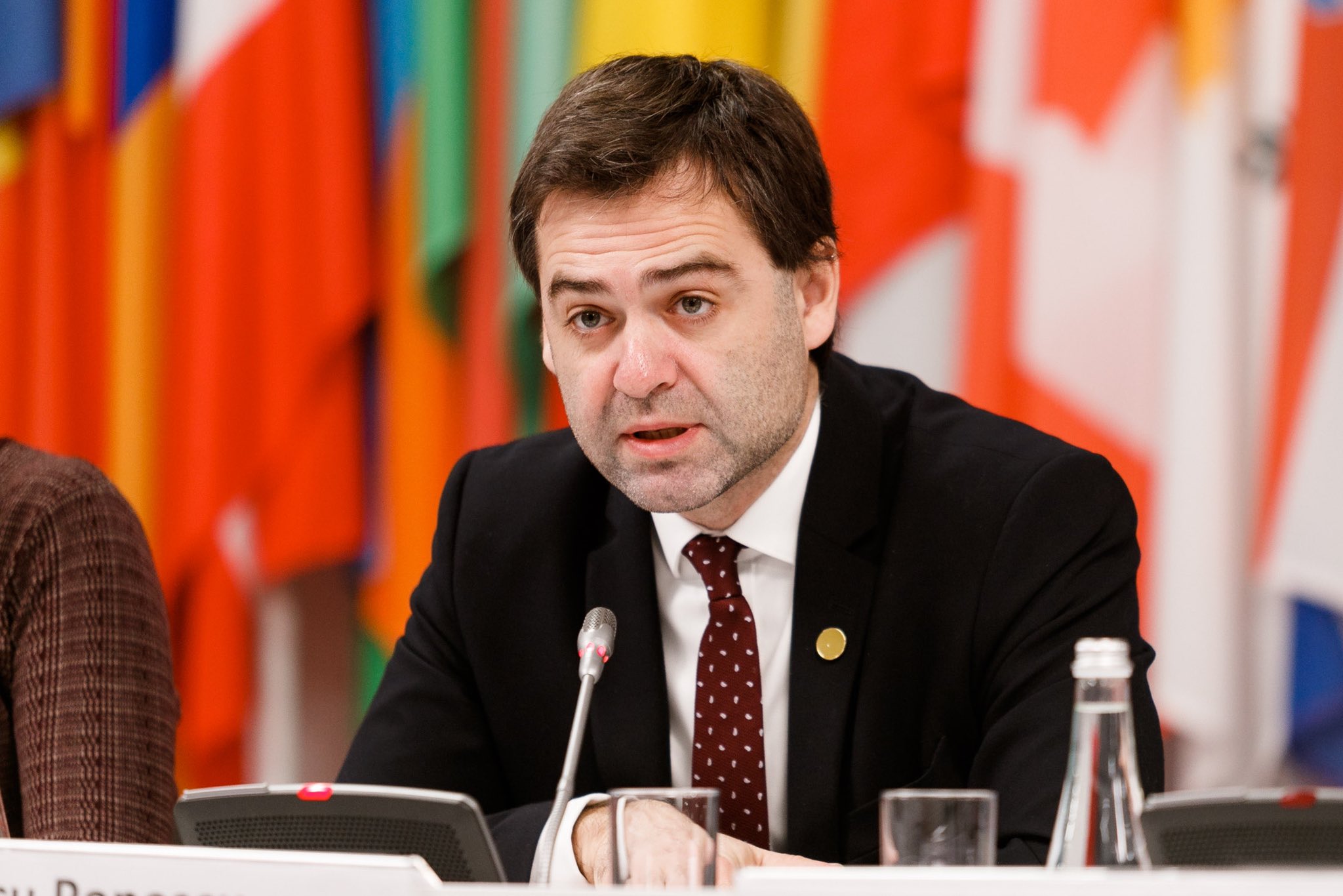 摩爾多瓦外交部長波佩斯庫近日指控俄羅斯在其境內從事敵對活動，並證實驅逐俄羅斯部分的外交官。（翻攝自@nicupopescu Twitter）