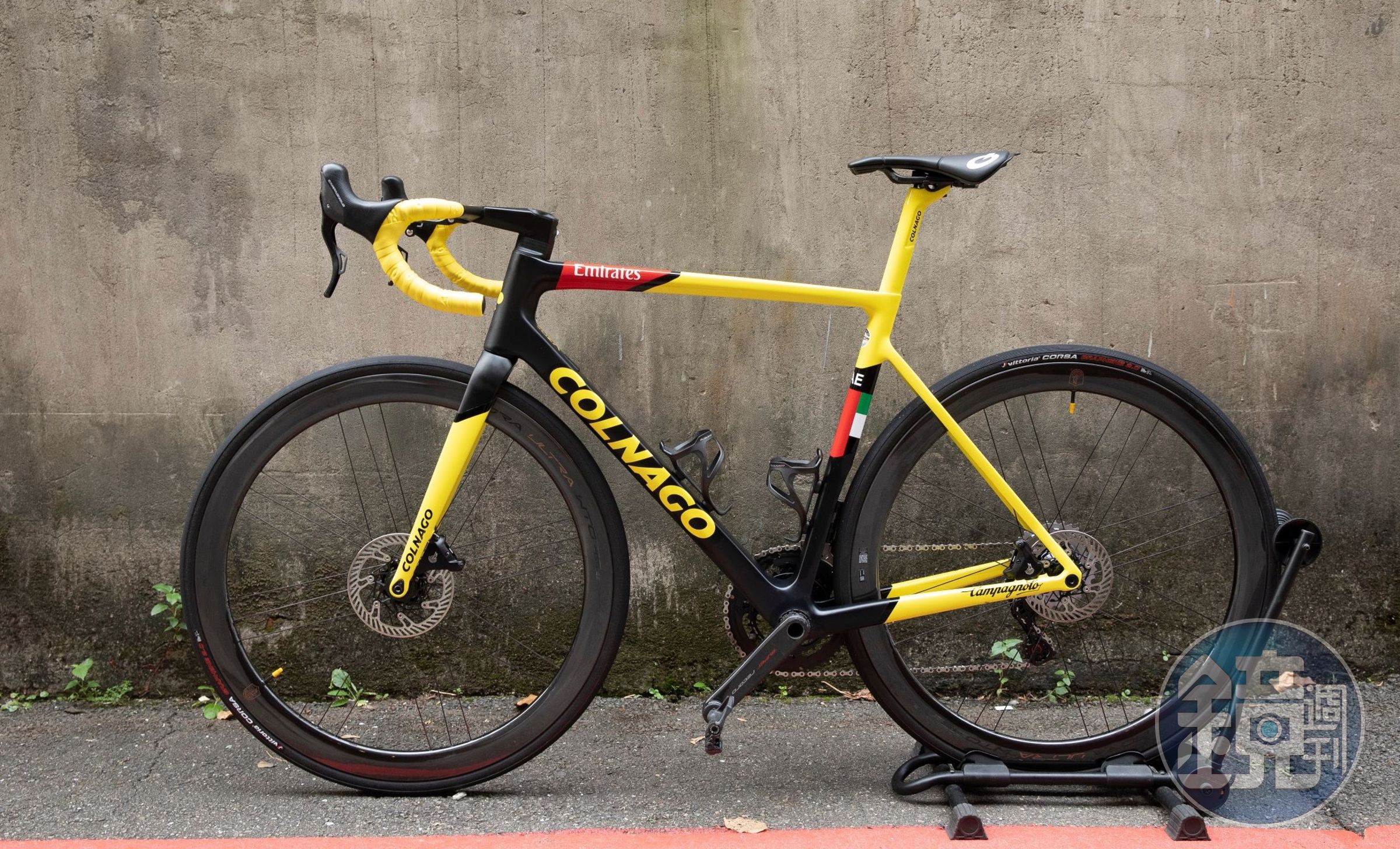 能搶到這台八十萬元級的COLNAGO環法冠軍限量車,足見捷世樂的店家實力之強、客群中不乏臥虎藏龍之輩。(約80萬元/台)