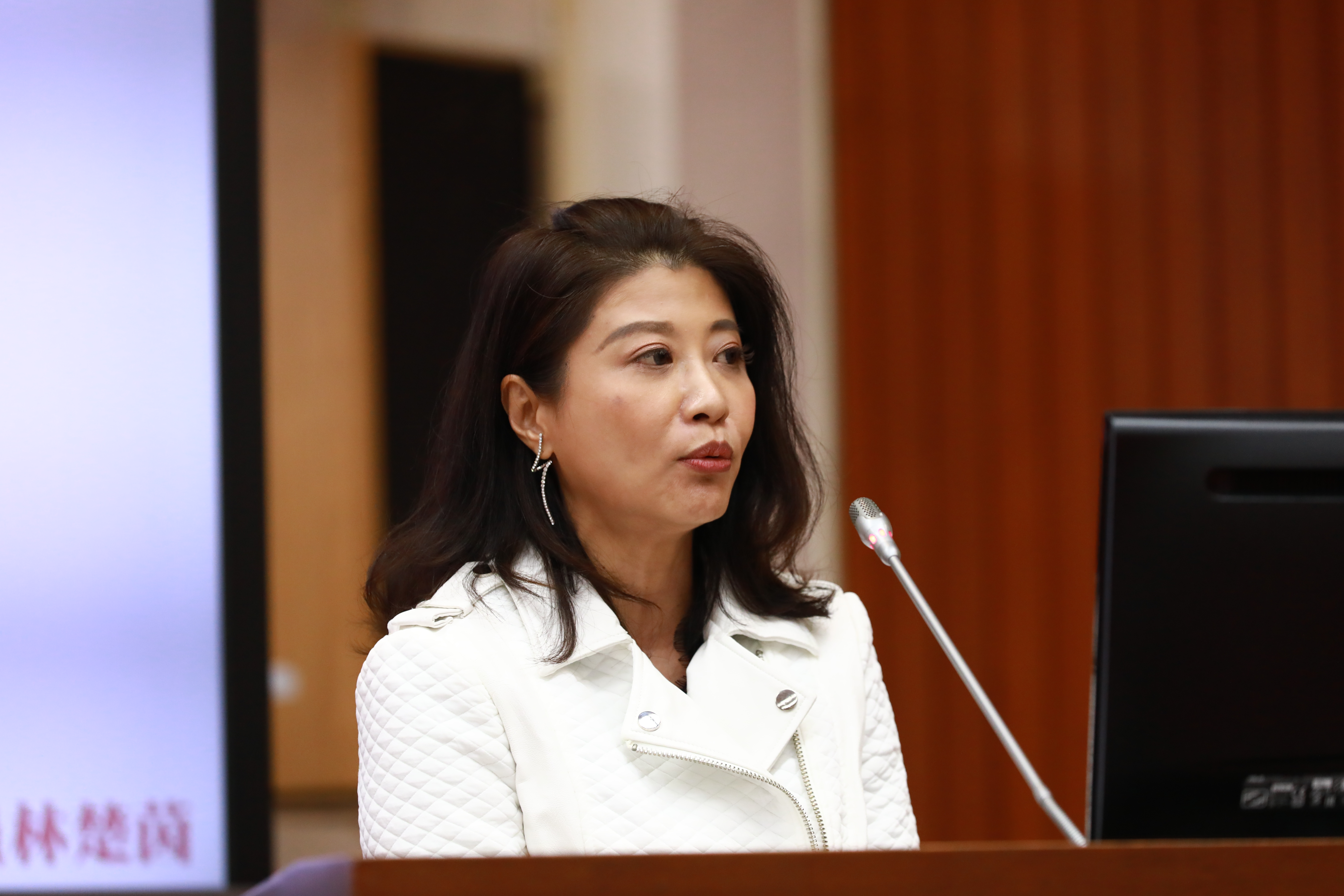 林楚茵今po文列出過往國民黨幫中共欺負台灣的言論，她還反問「有這樣的政黨，台灣還需要敵人嗎？」（本刊資料照）