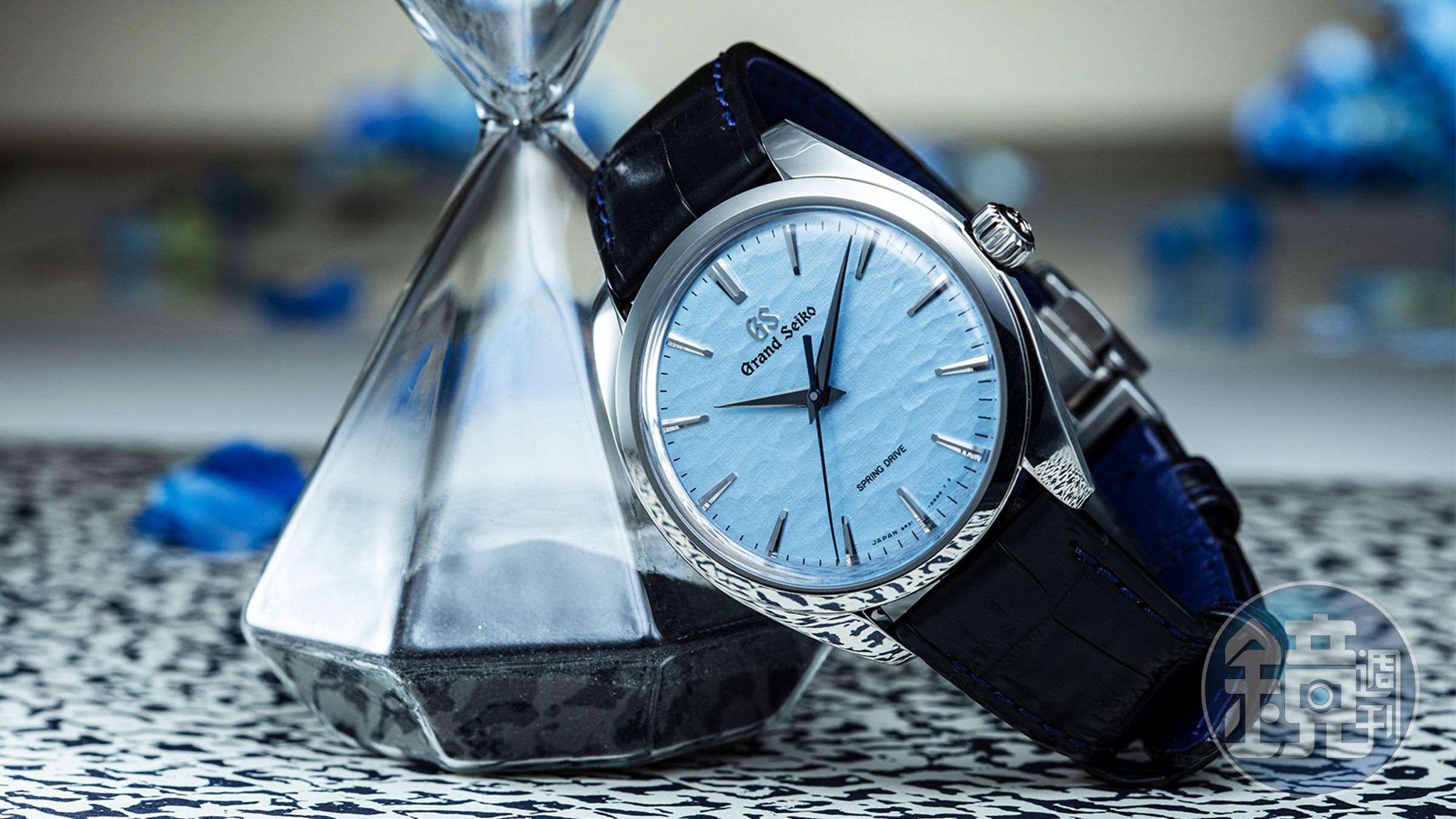 Grand Seiko Elegance Collection｜型號SBGY007／錶徑38.5mm／不鏽鋼材質／時、分、秒、錶背動力儲存指示／Spring Drive 9R31手上鍊機芯／定價NT$242,000