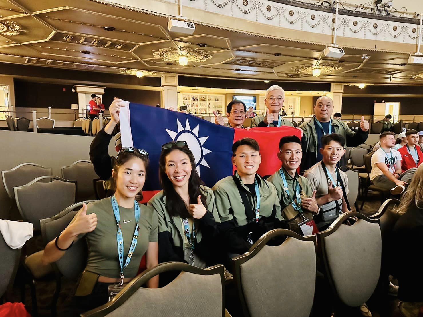 針對世界警消運動會開幕式上，爆出警政高層要求別拿出國旗，林右昌在臉書喊話「把國旗拿出來！」（翻攝自林右昌UChange臉書）