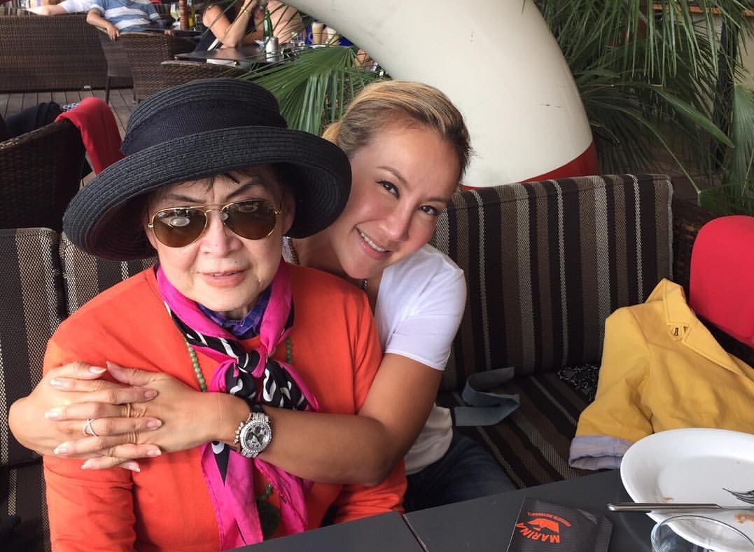 李玟84歲老母親將缺席告別式。（翻攝自李玟臉書）