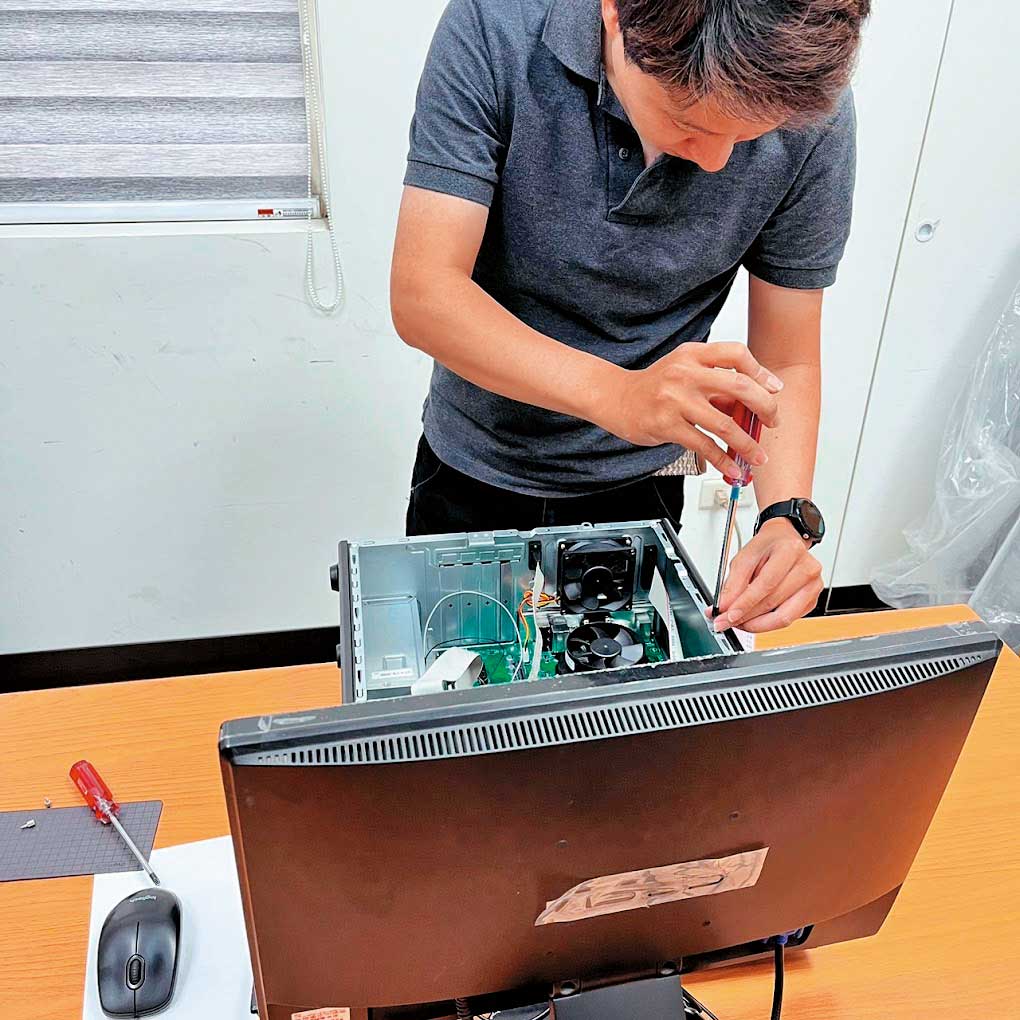 電腦公司前員工Ａ小姐指控，林姓業者抬高價格、販售劣質產品，荷包賺飽飽。（翻攝自Google相簿）