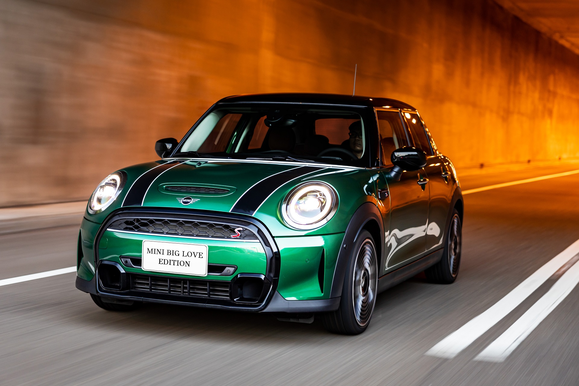 【新車登場】人見人愛！MINI BIG LOVE Edition迷人特仕版