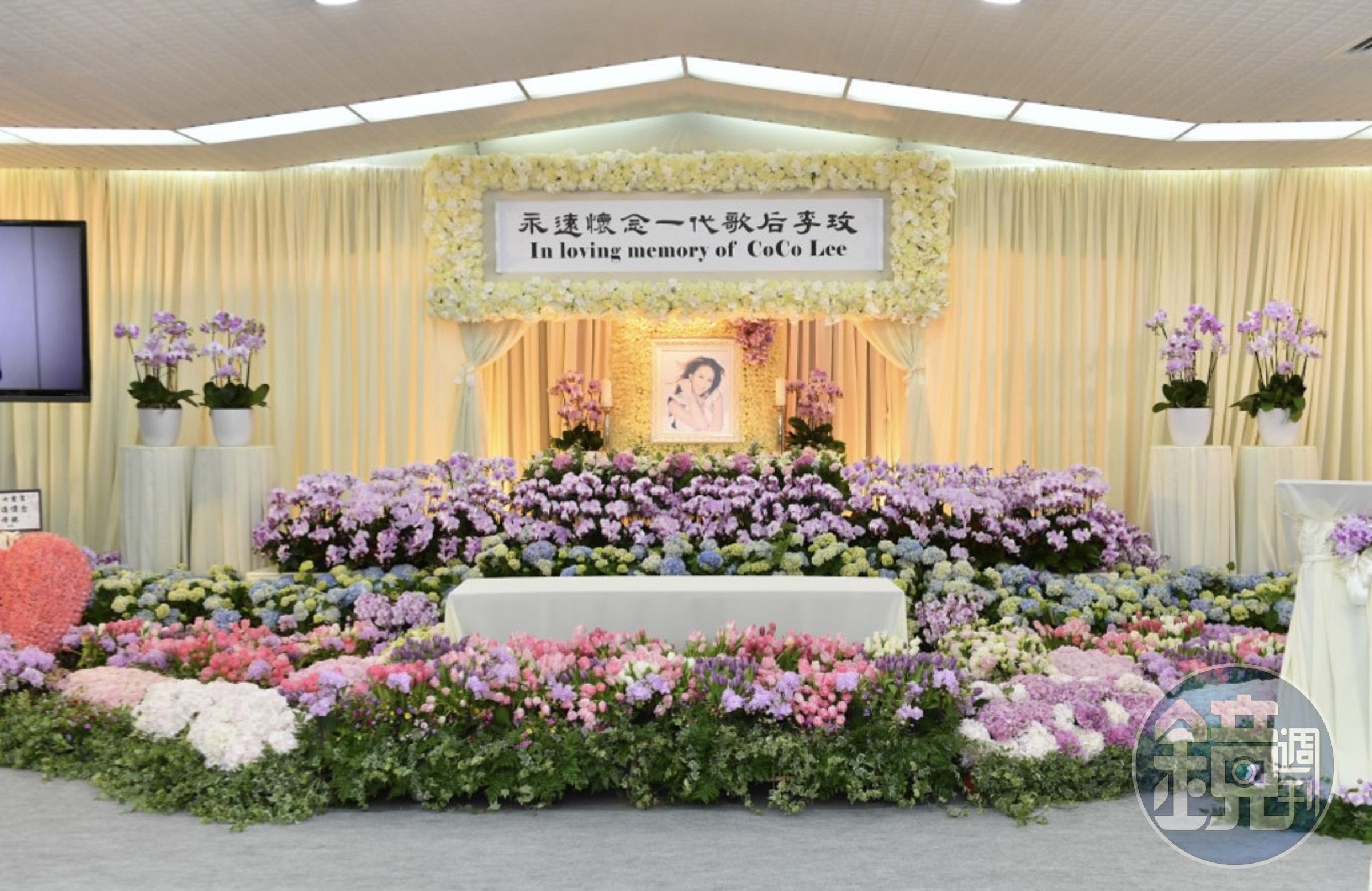 李玟靈堂現場照片也曝光。（圖／星島日報提供）