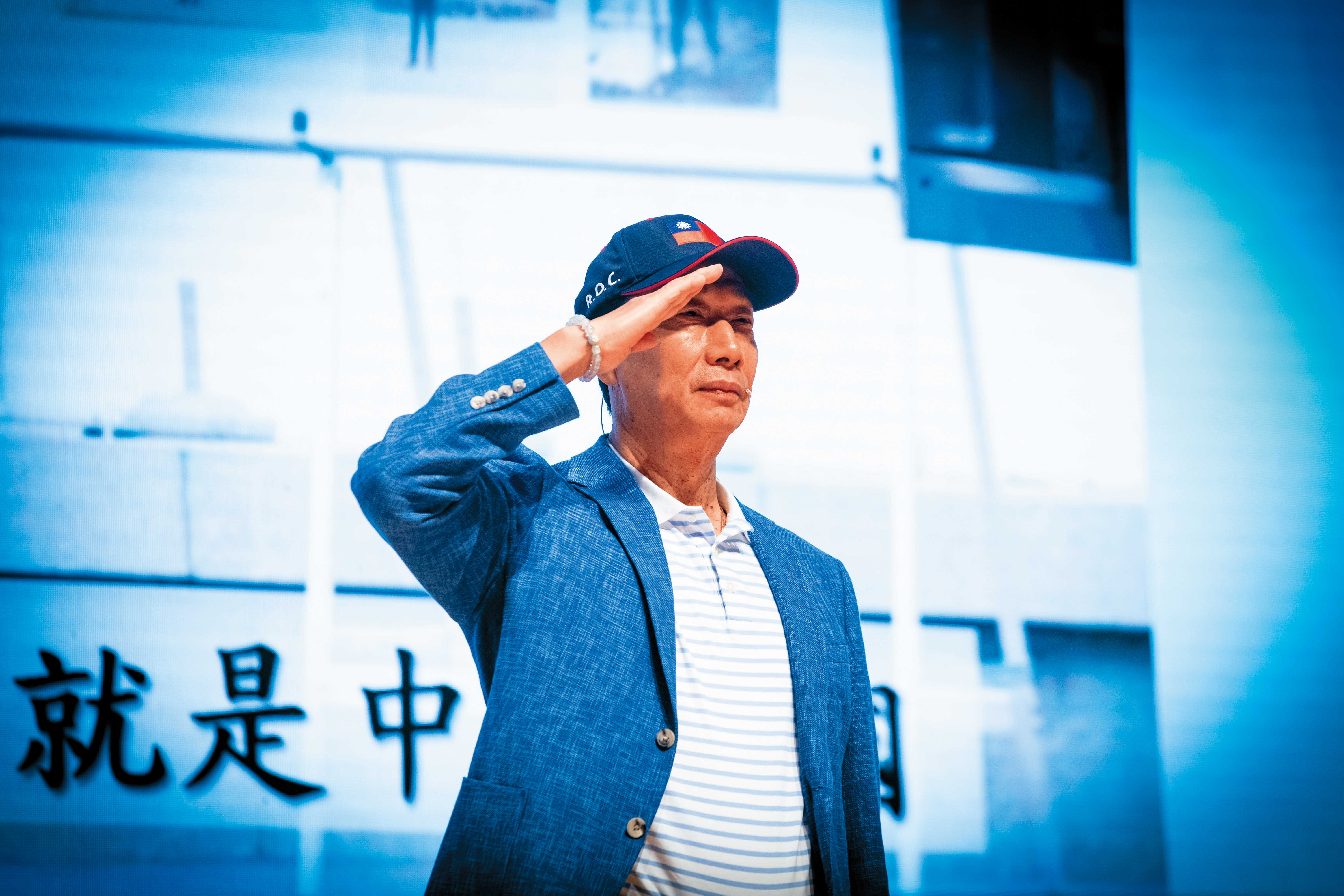 郭台銘返國後將啟動全台祈福之旅,力推「主流民意大聯盟」整合工作,以下架民進黨為目標。