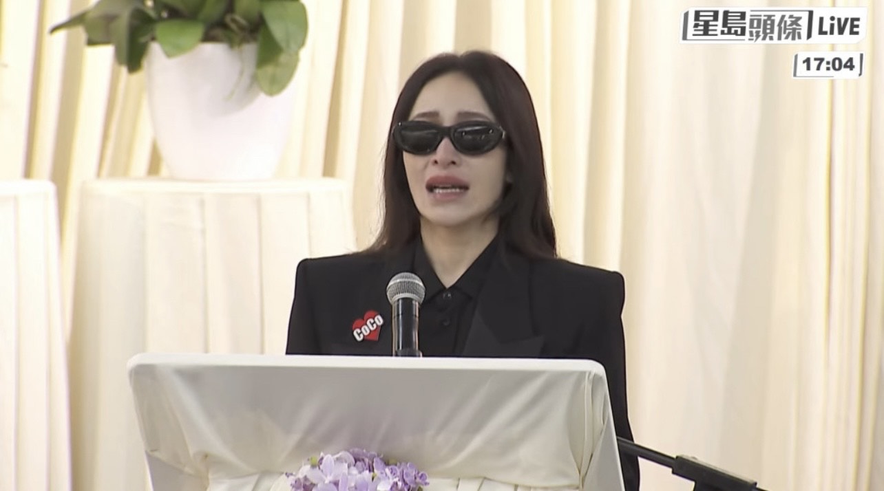 蕭亞軒上台致詞時情緒崩潰。（星島日報提供）