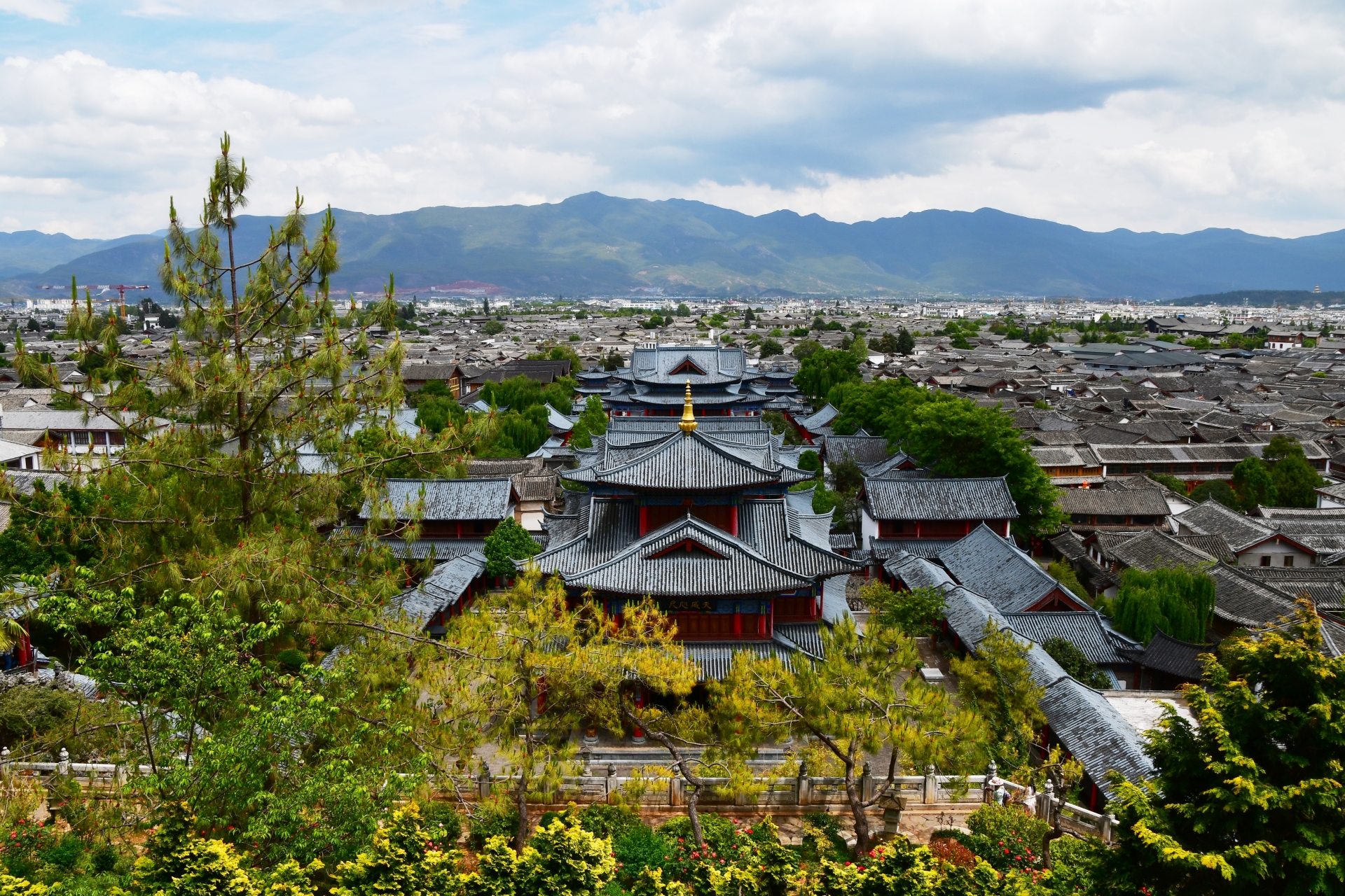 女遊客指控與家人跟團參加雲南旅遊，遭導遊恐嚇強迫購物。（示意圖，photoAC）