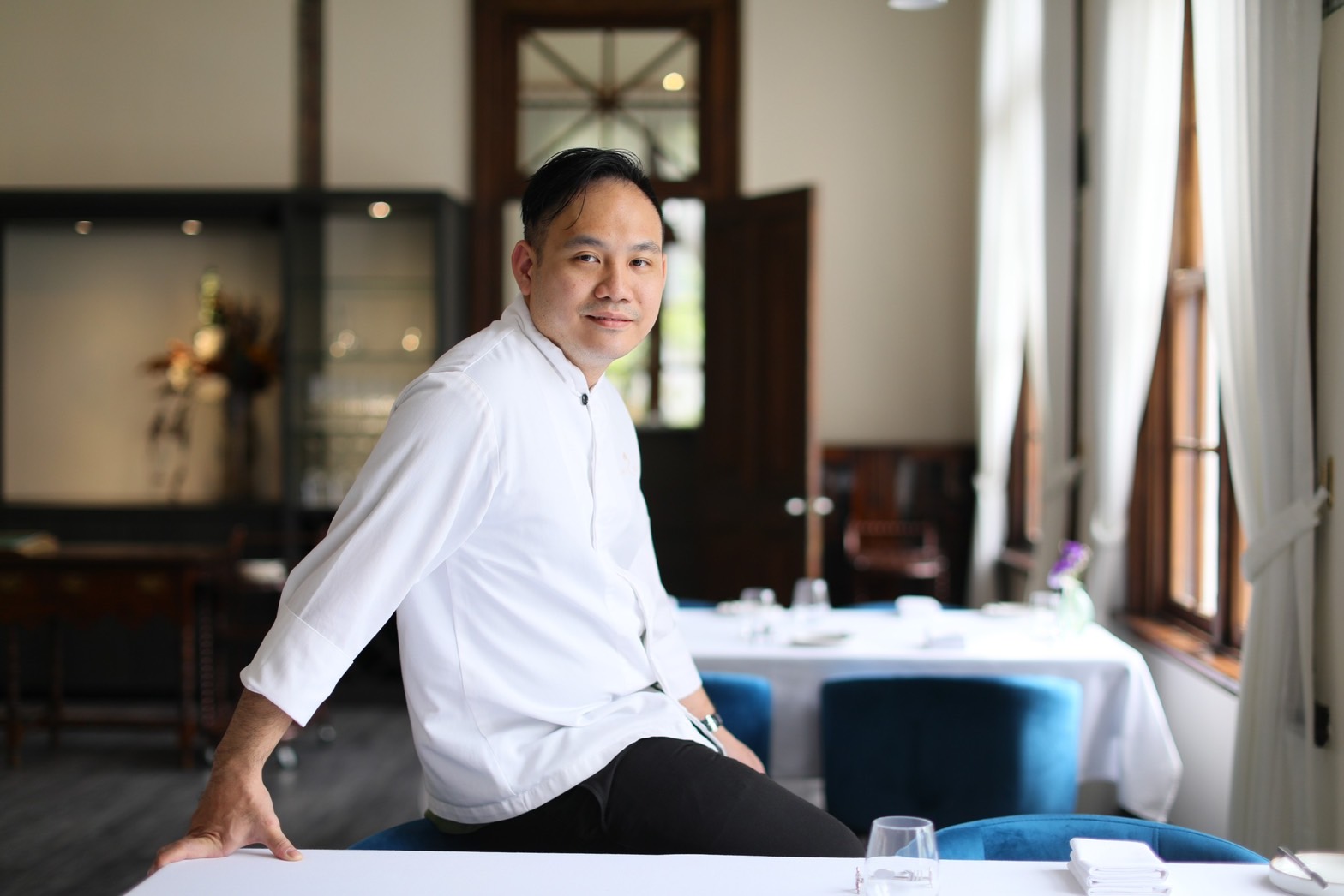 主廚Lance曾於晶華、萬豪等飯店體系服務，卻因看見「市役所」這棟獨一無二的建築移居台中。