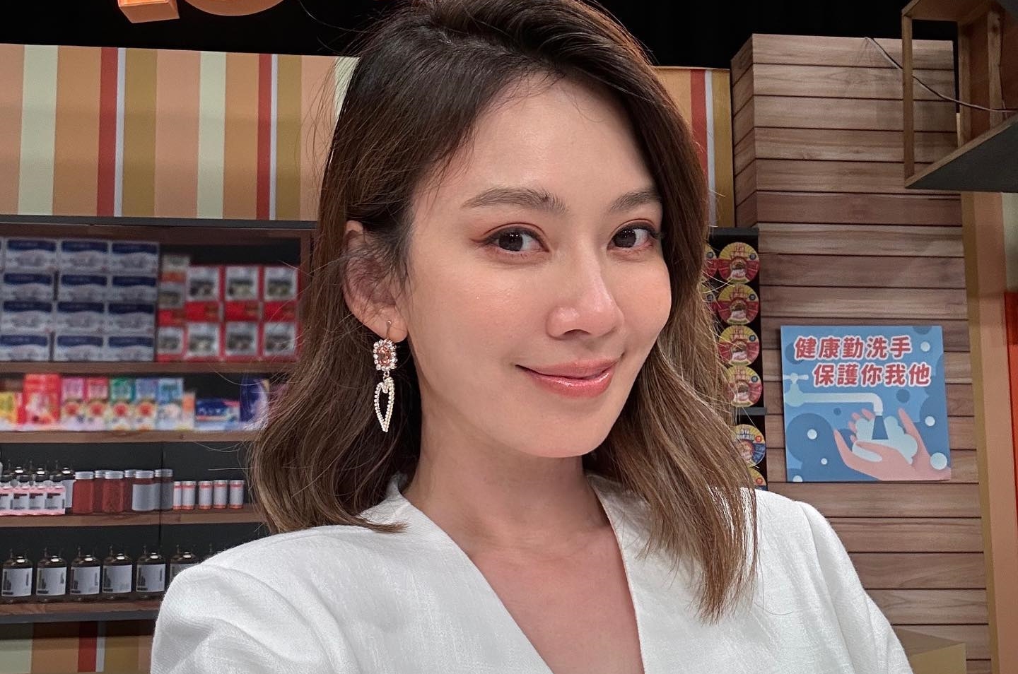 Melody離婚不到一個月，近日赴陸工作。（翻攝自Melody臉書）