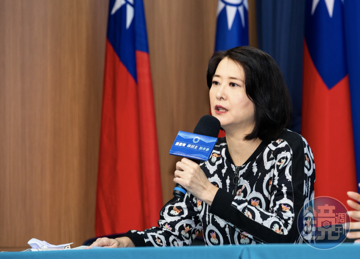 王鴻薇（圖）召開記者會，爆料潘孟安碩士論文涉嫌抄襲，經比對比例高達54%。（本刊資料照）