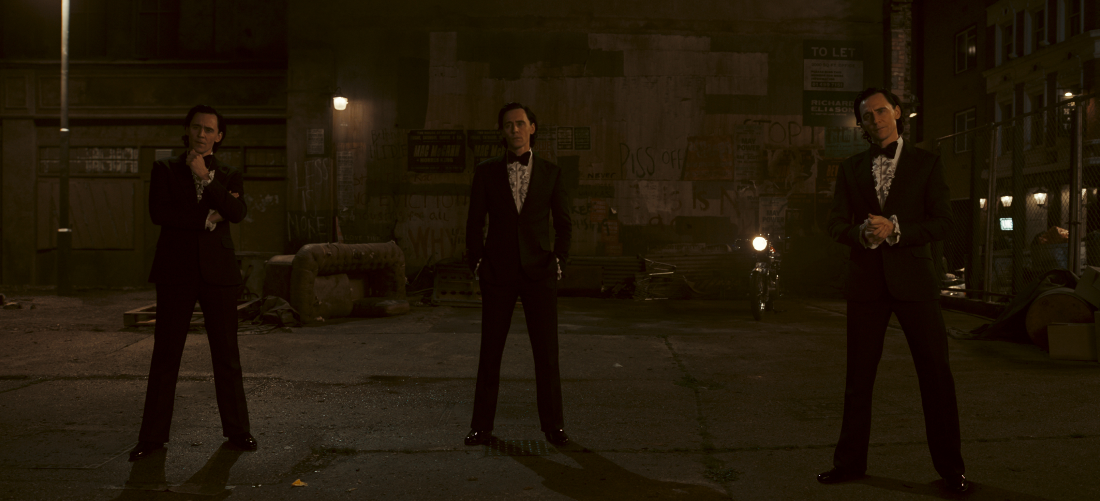 大家最愛的「惡作劇之神」回到小螢幕,一口氣給你3個洛基。(Disney+提供)