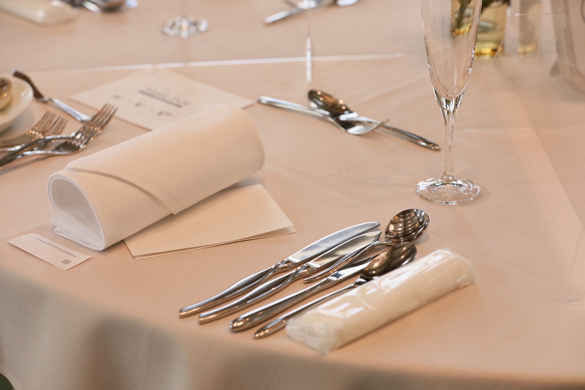 一名網友抱怨參加好友婚宴贏了600元紅包，沒想到事後被要求退回包錯的400元差價。（示意圖 photoAC）