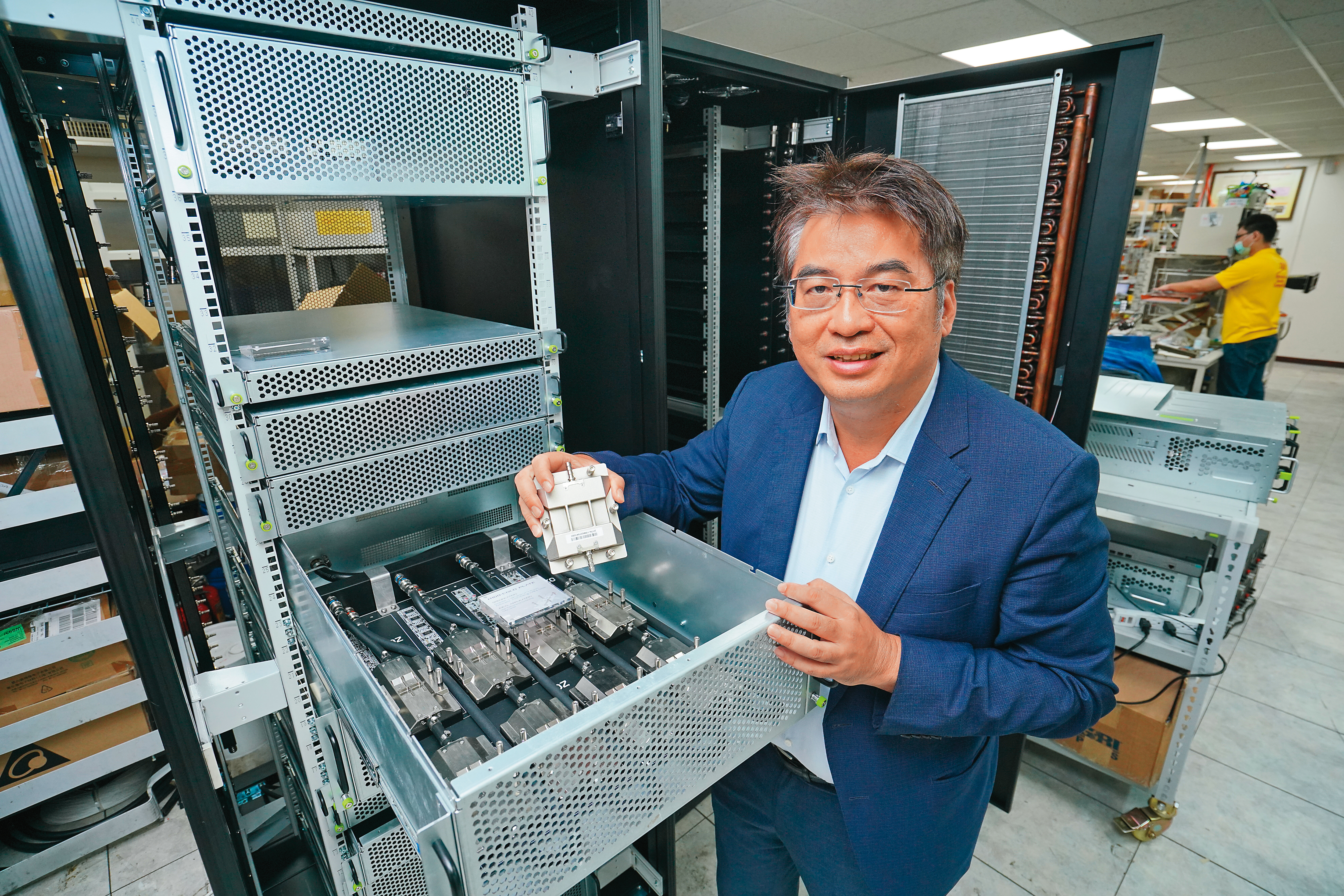 雙鴻董事長林育申11年前獨具慧眼向IBM技轉水冷技術,因此得以領先同業搶食AI伺服器散熱商機。