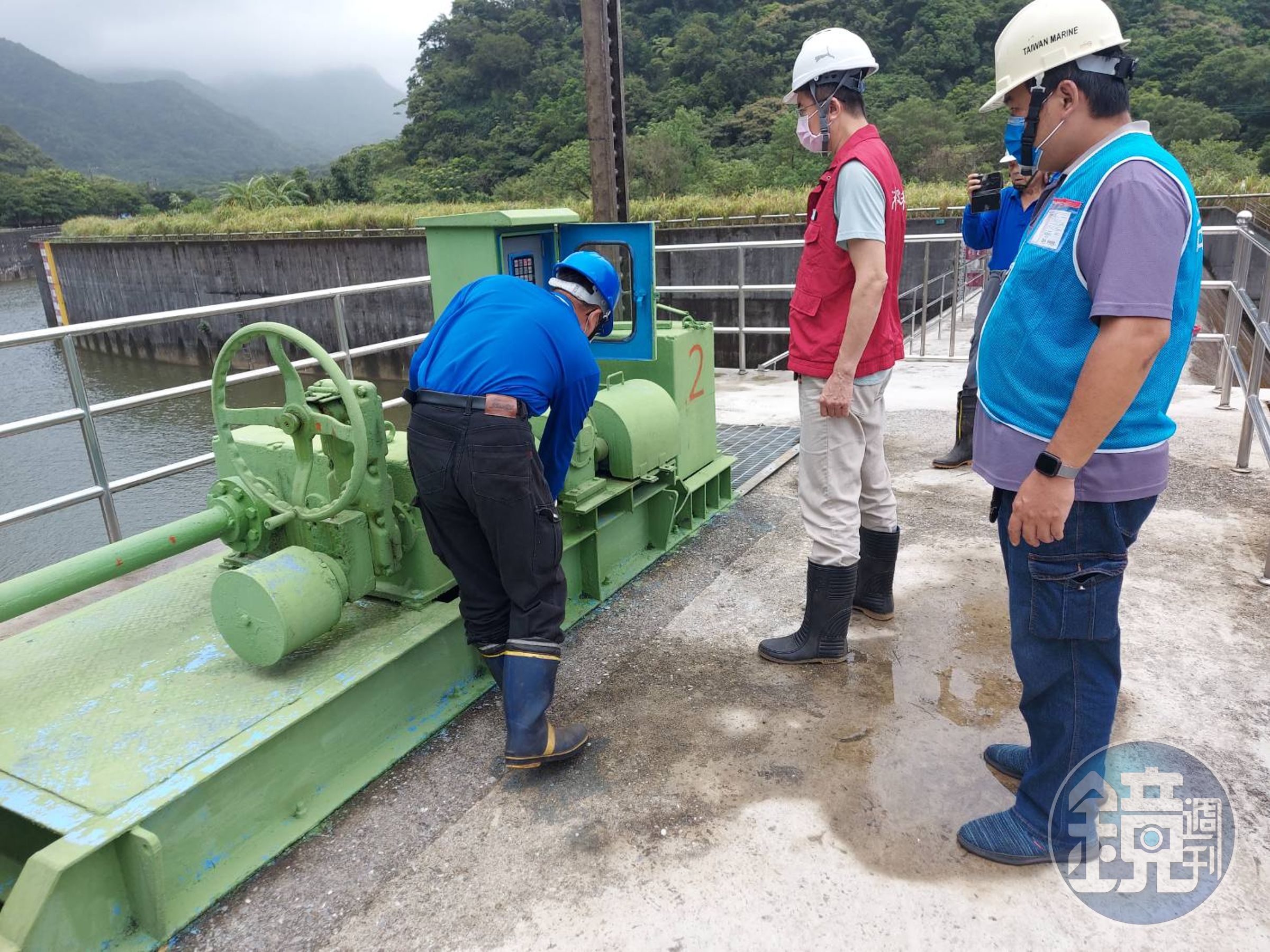 颱風來襲加上年度大潮，第十河川局積極整備防汛工作。（第十河川局提供）
