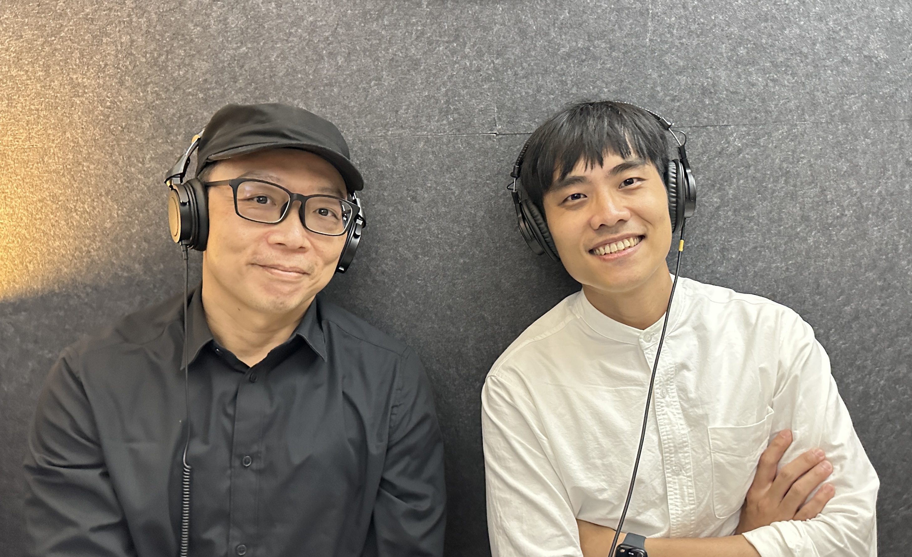 國人買房十有八九在意風水，信義房屋自製PODCAST房屋聽信義請來設計師陳建宏（左）傳授實戰經驗教民眾輕鬆解「煞」。（信義房屋提供）