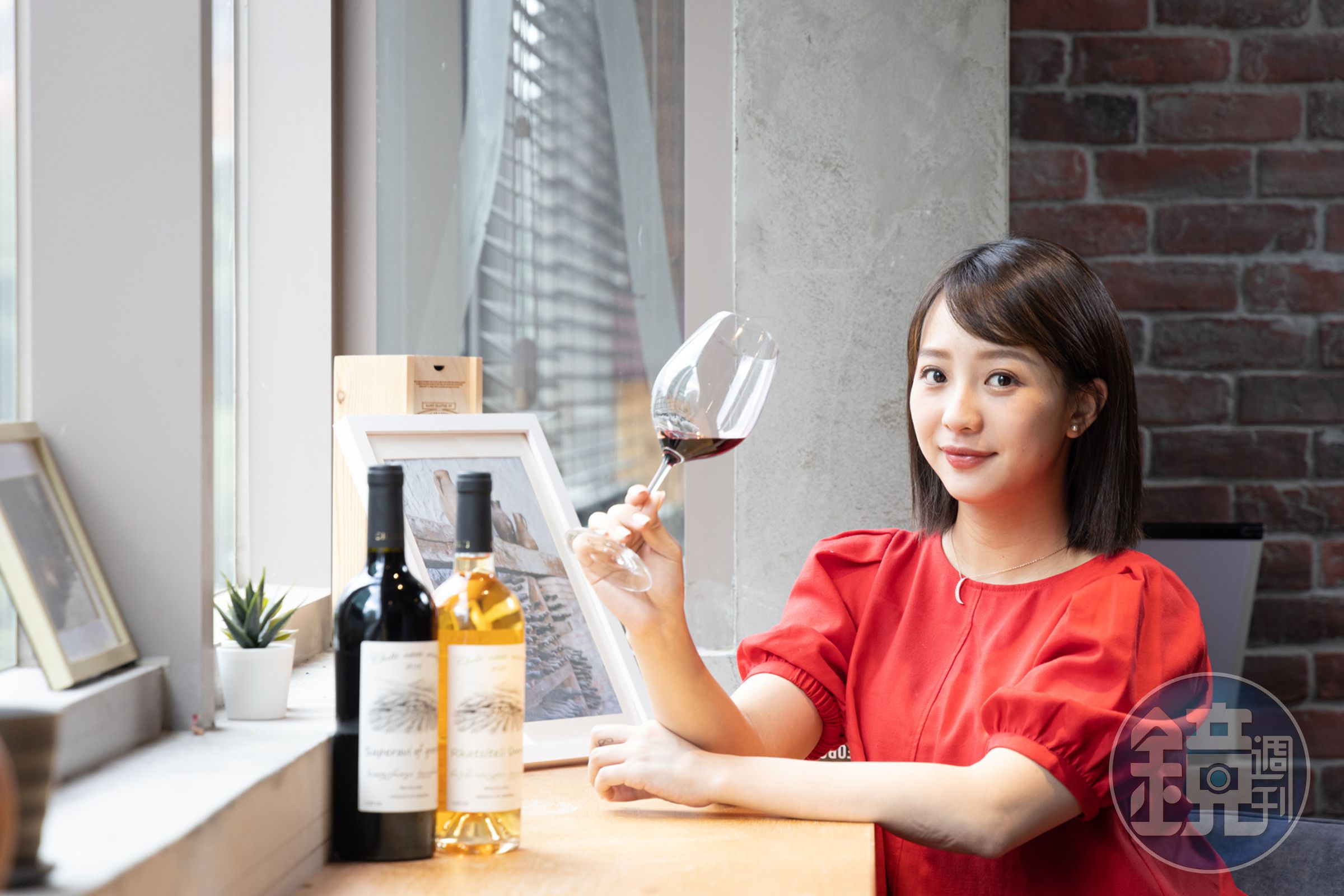 老闆娘Zoey和先生都愛葡萄酒,在全世界尋覓各種酒款。