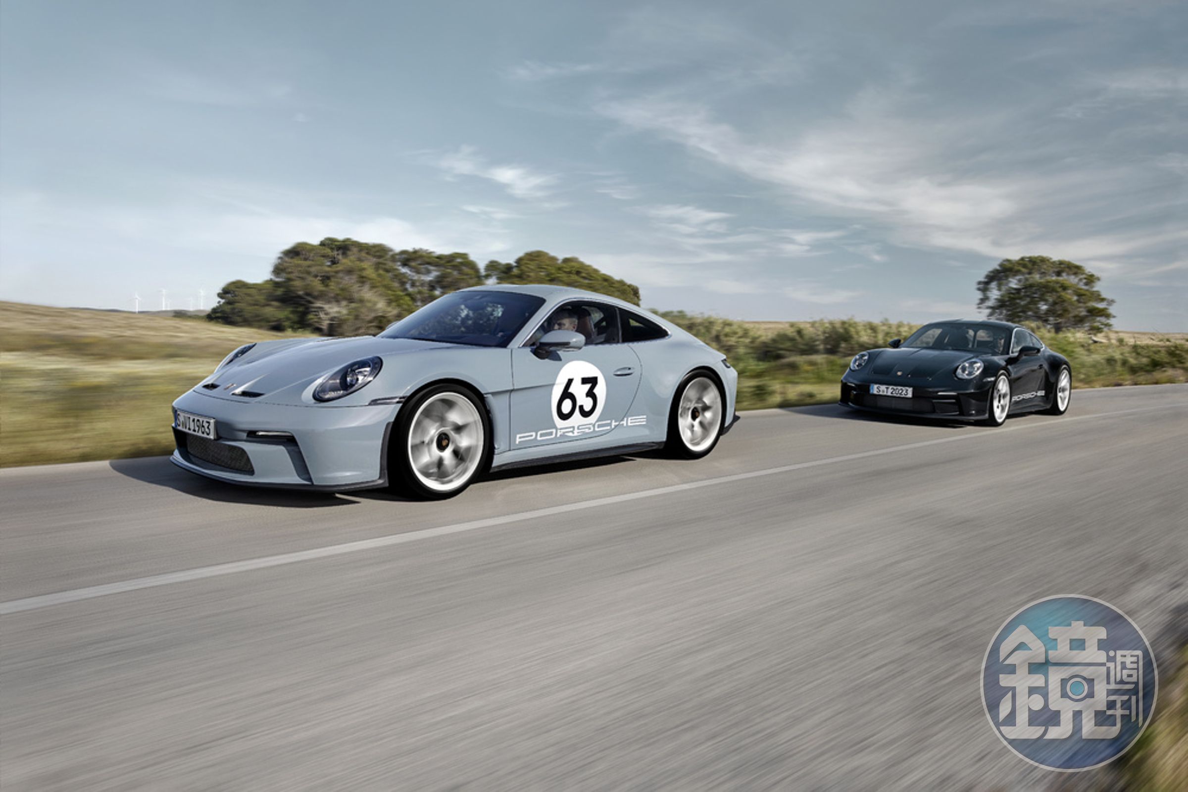 選配的 Heritage Design 套件靈感來自於 1960年代末期至1970 年代初期 911 S 的賽車版本。
