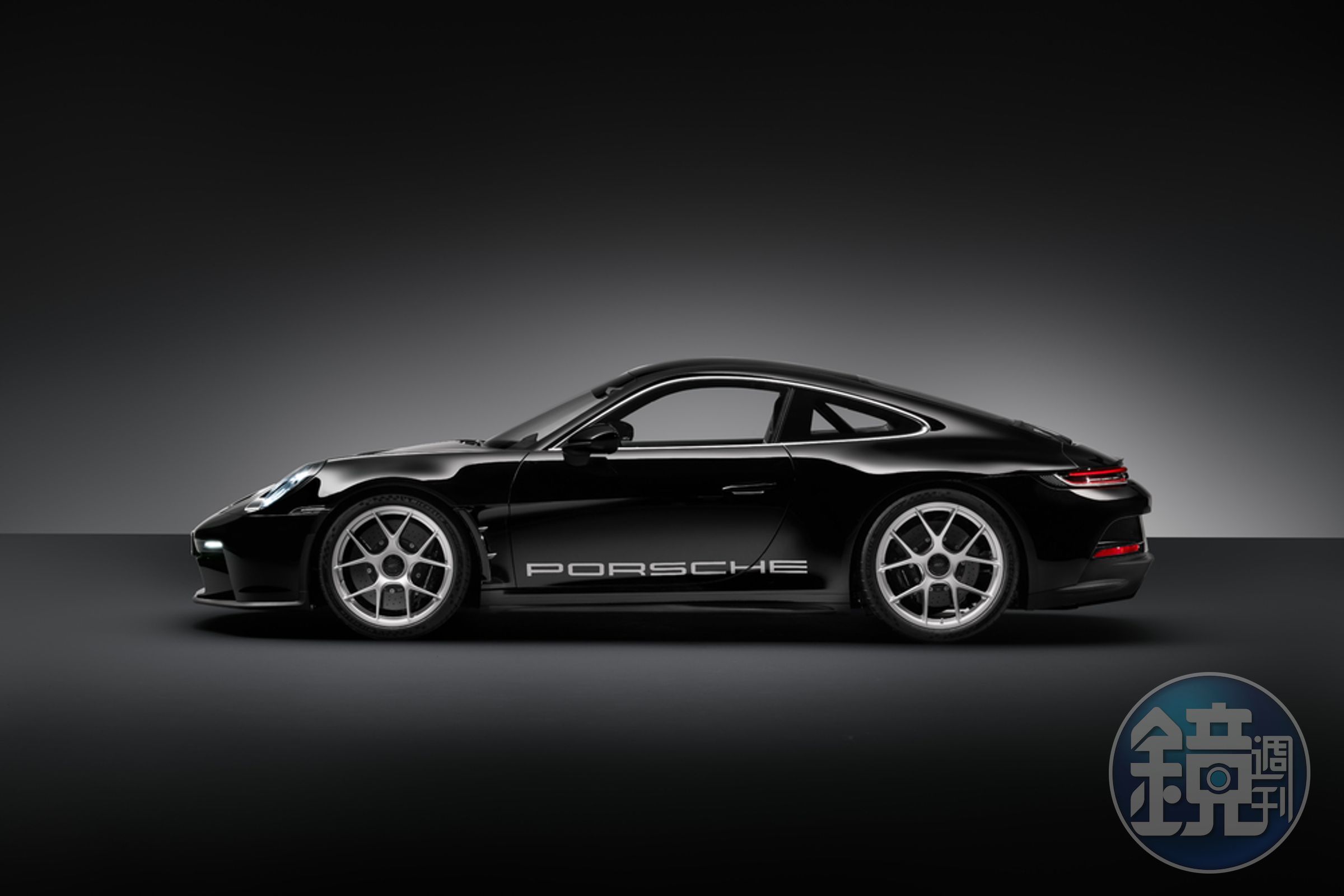 全新 911 S/T 承襲了原始 911 S(ST)的精神,並將其精隨延續到現行的911車型上。