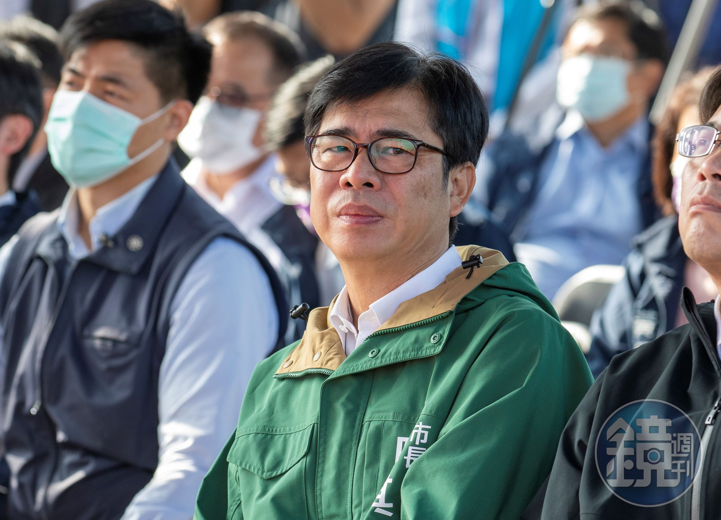 陳其邁為前鎮漁港的改建計畫辯護,遭國民黨陣營譏諷是媽寶,讓綠營議員也出面幫腔反擊。(本刊資料照)
