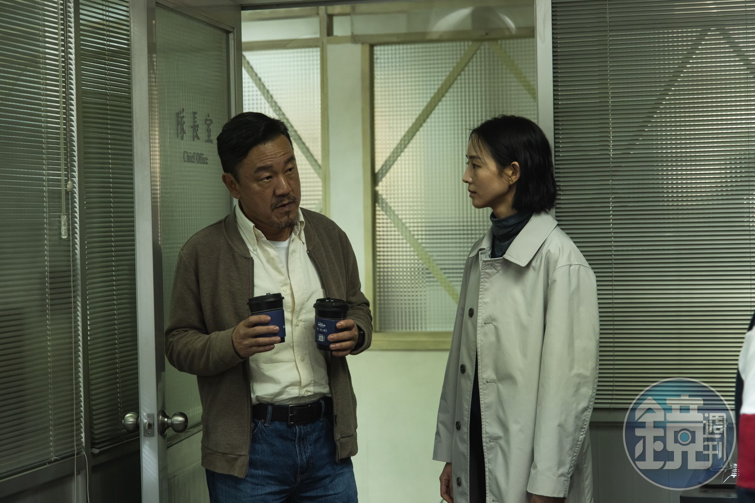 陳為民《查無此心》與張鈞甯首合作，張鈞甯對陳為民獨特嗓音很好奇。（華映提供）