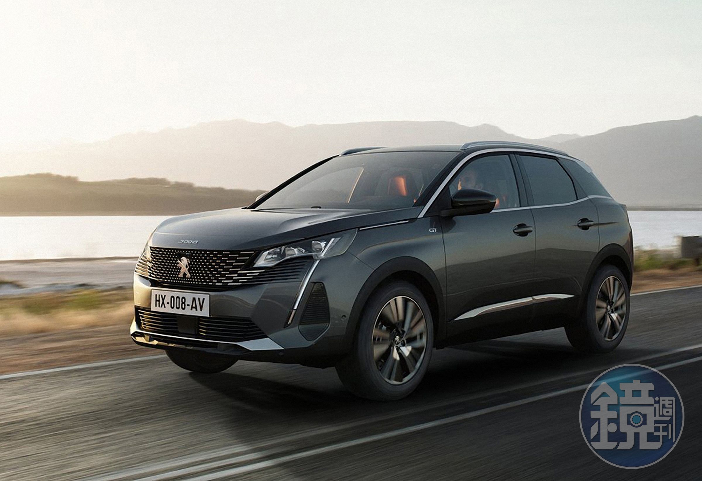 PEUGEOT 3008 1.2 PureTech Allure+