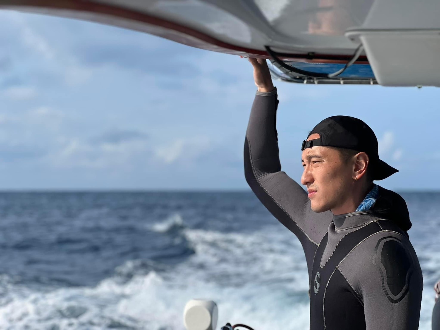 2023年Discovery鯊魚週大使王陽明，希望大眾關心鯊魚保育議題。（Discovery頻道提供）