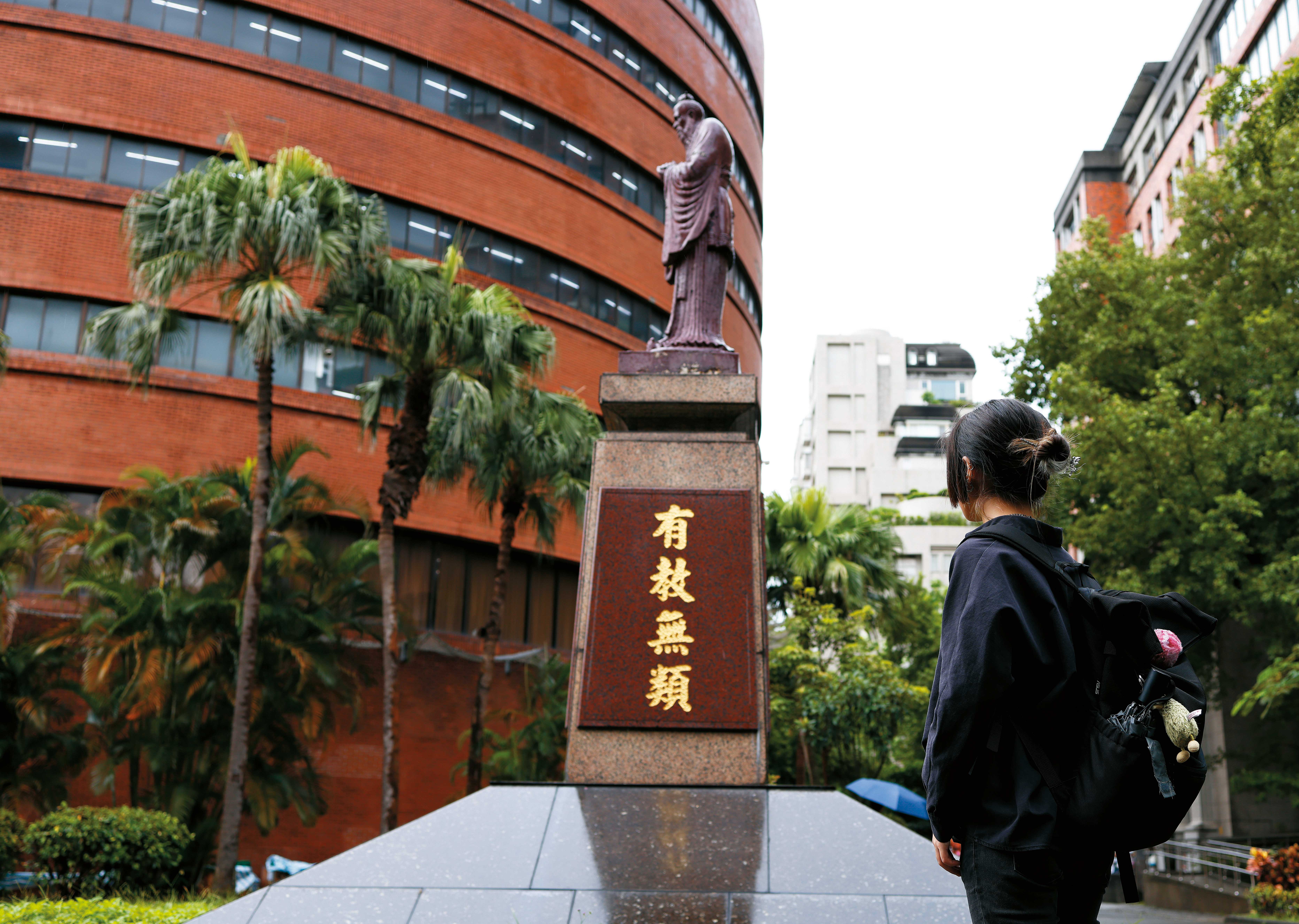 學生與家長都相當肯定Jelly(圖)的貢獻,針對個人特長進行教學、當學生的靠山,是她的教育理念。