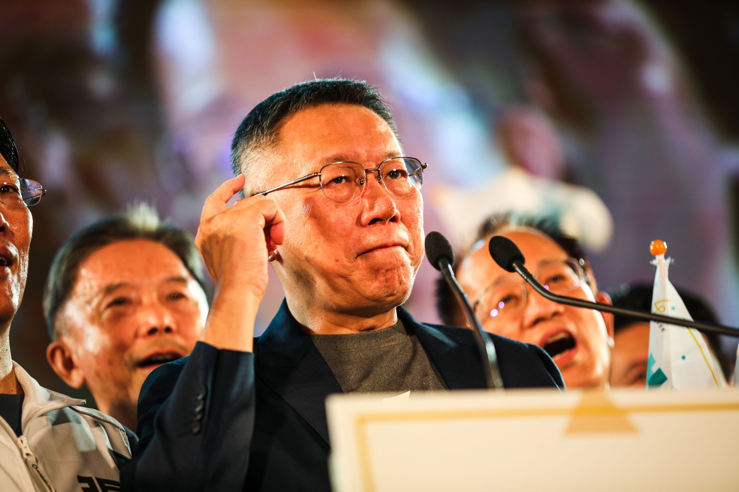 柯文哲（圖）上週六的活動上，邀請舞團穿著清涼、扮成空姐熱舞，引發外界批評。（本刊資料照）