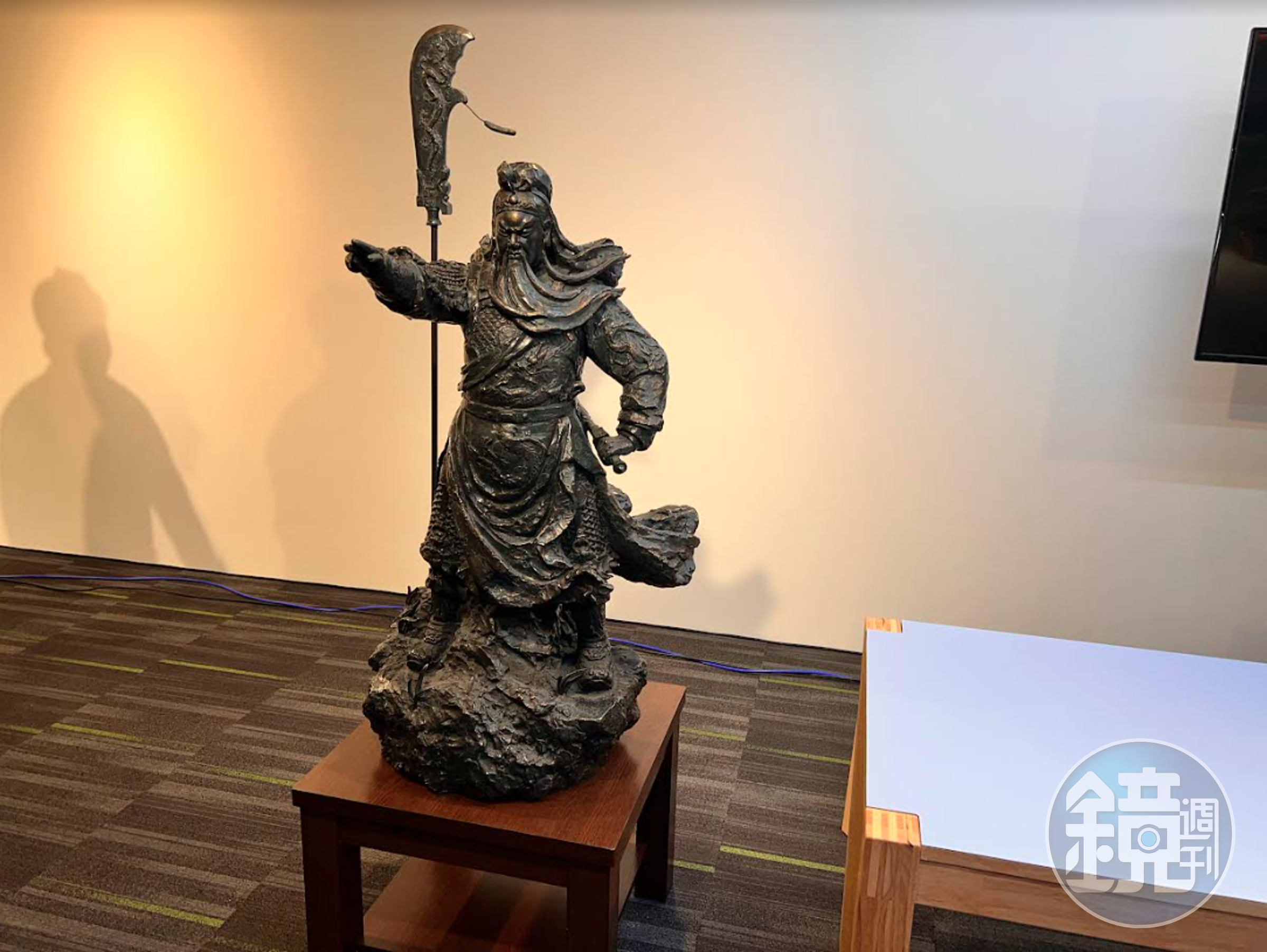 黃子哲表示，侯友宜一直以關公精神來自我期許，對人「義薄雲天」、對事「盡忠職守」，這就是他為人處事的價值所在。