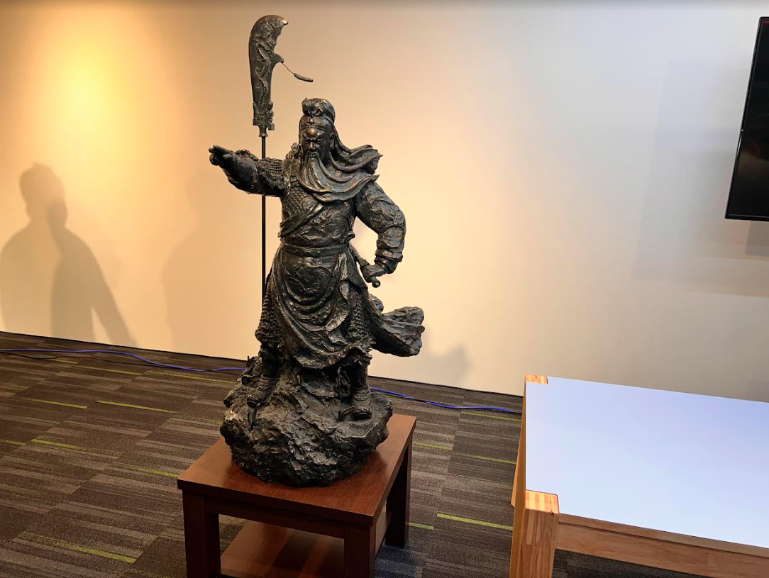 黃子哲表示，侯友宜一直以關公精神來自我期許，對人「義薄雲天」、對事「盡忠職守」，這就是他為人處事的價值所在。