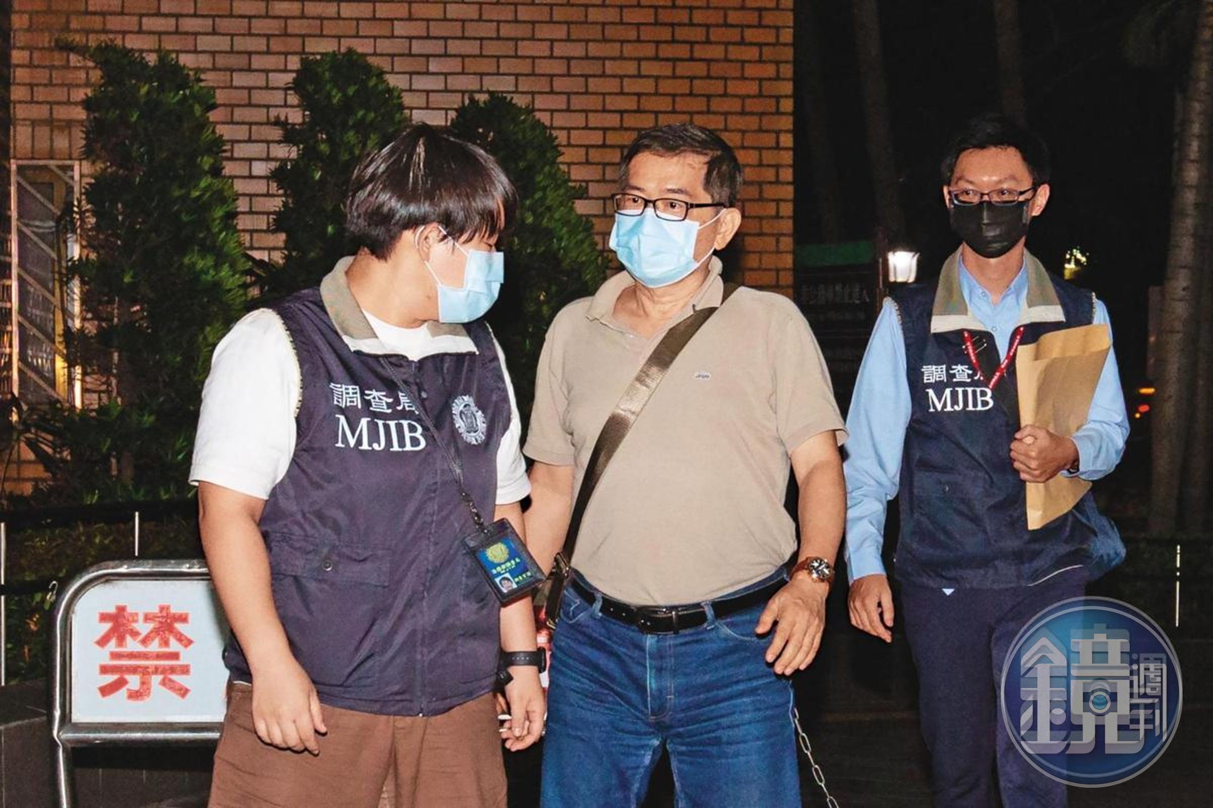 經台北地院審理3年,今依《貪污治罪條例》違背職務收賄罪,判郭詩晃(中)12年徒刑、褫奪公權6年,沒收犯罪所得500萬元,可上訴。(本刊資料照)