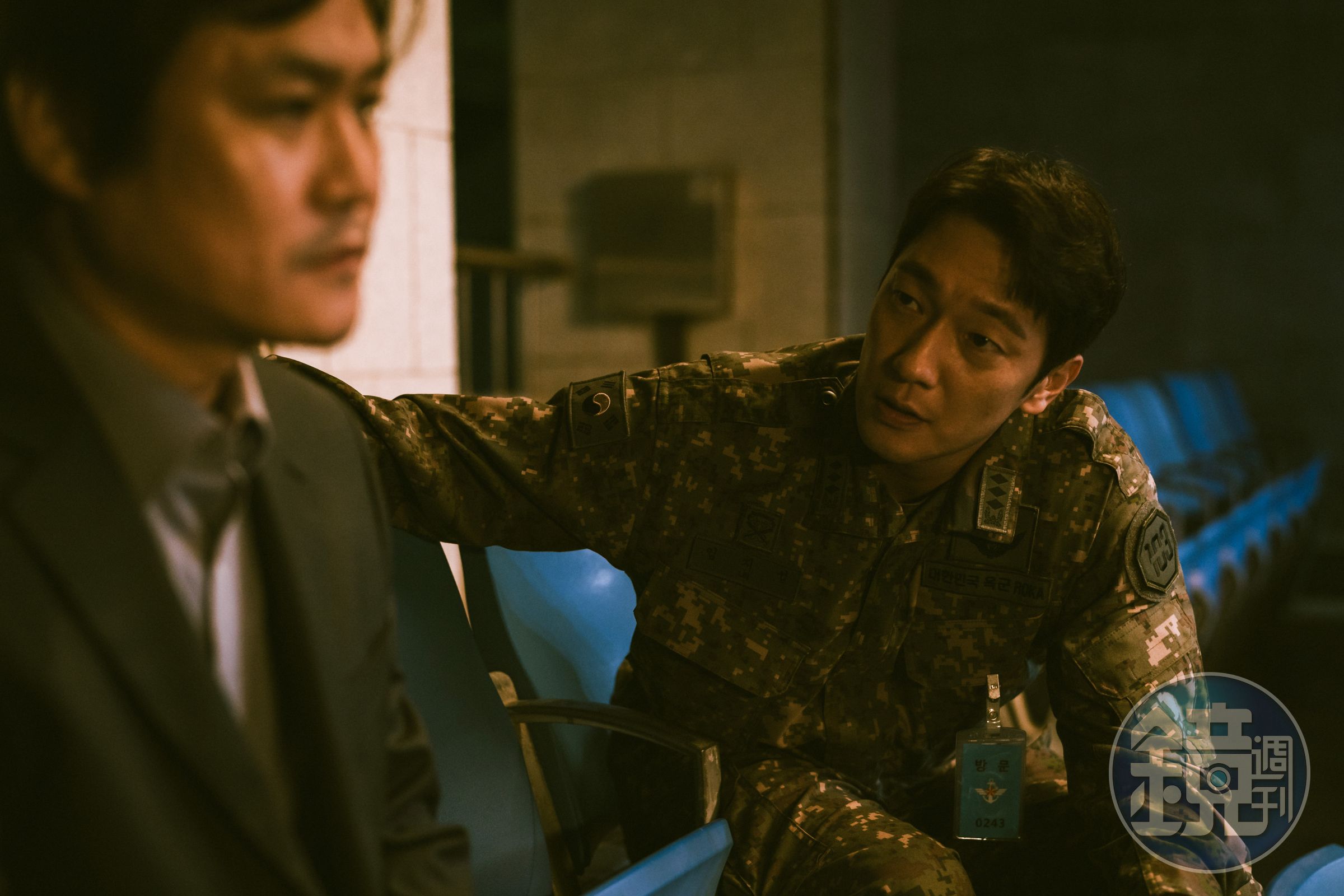 孫錫久續攤演出《D.P.：逃兵追緝令2》，韓國媒體指出他在第二季中戲分吃重，疑是和人氣暴漲有關。（Netflix提供）