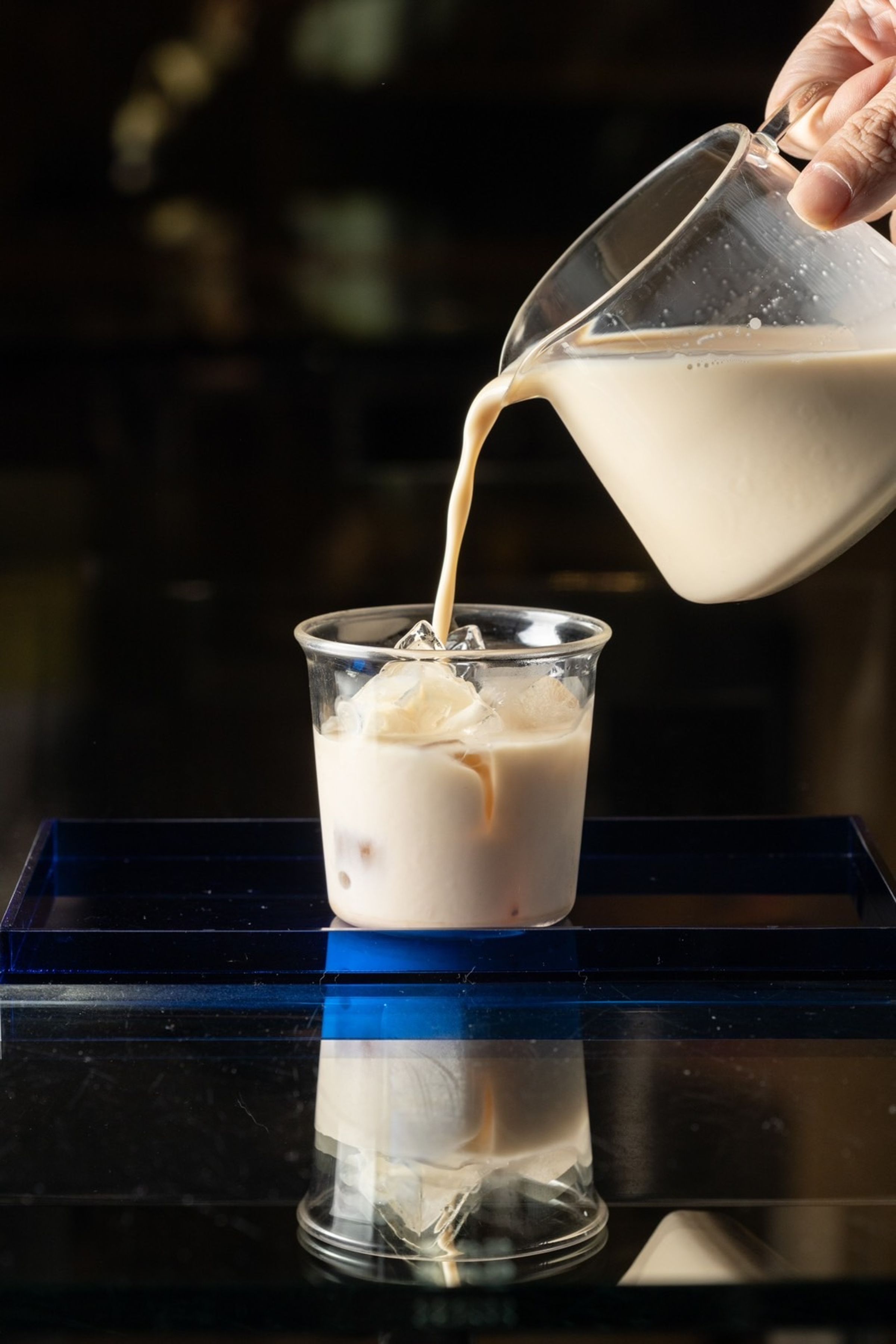 「香料奶茶」風味類似馬薩拉奶茶，為了讓接受度更高，特地加入不同香料調配出輕盈辛香交織的風味。（200元／壺）