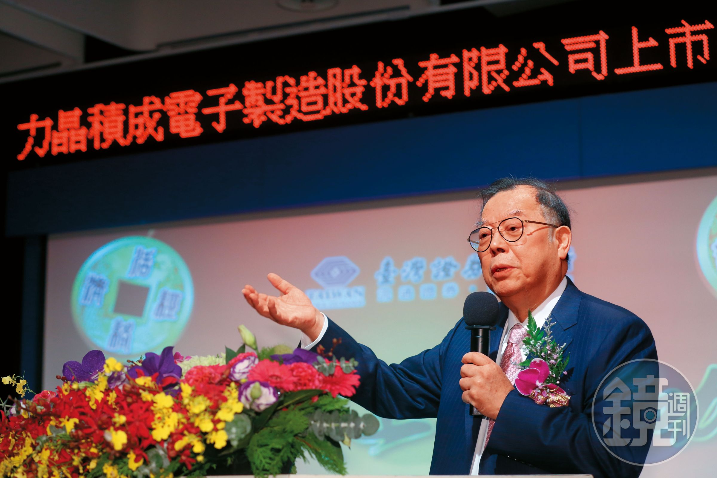 自稱科技業異類的黃崇仁,讓力晶從負債1,200億元的記憶體公司,成功轉型為晶圓代工廠,並切割成力積電上市。