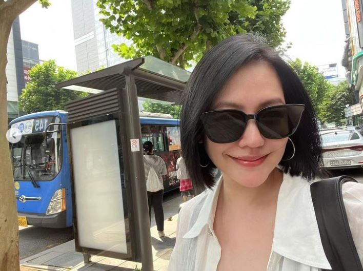 小S（徐熙娣）帶著母親、婆婆和3個女兒去南韓找姊夫具俊曄旅遊。（翻攝自小S IG）