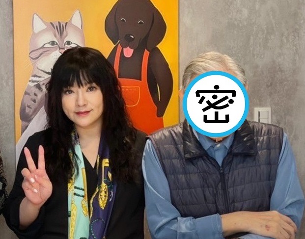 星座專家唐綺陽難得在臉書曬出和86歲高齡父親的合照。（翻攝自唐綺陽占星幫臉書）