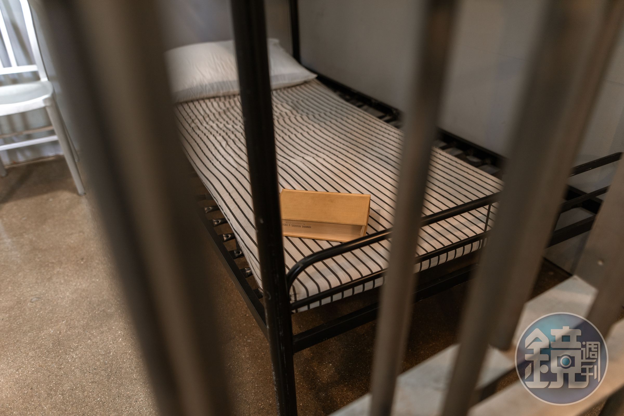 嘉義監獄一名受刑人猥褻舍友，遭到法院判刑。（示意圖，取自免費圖庫Pexels）