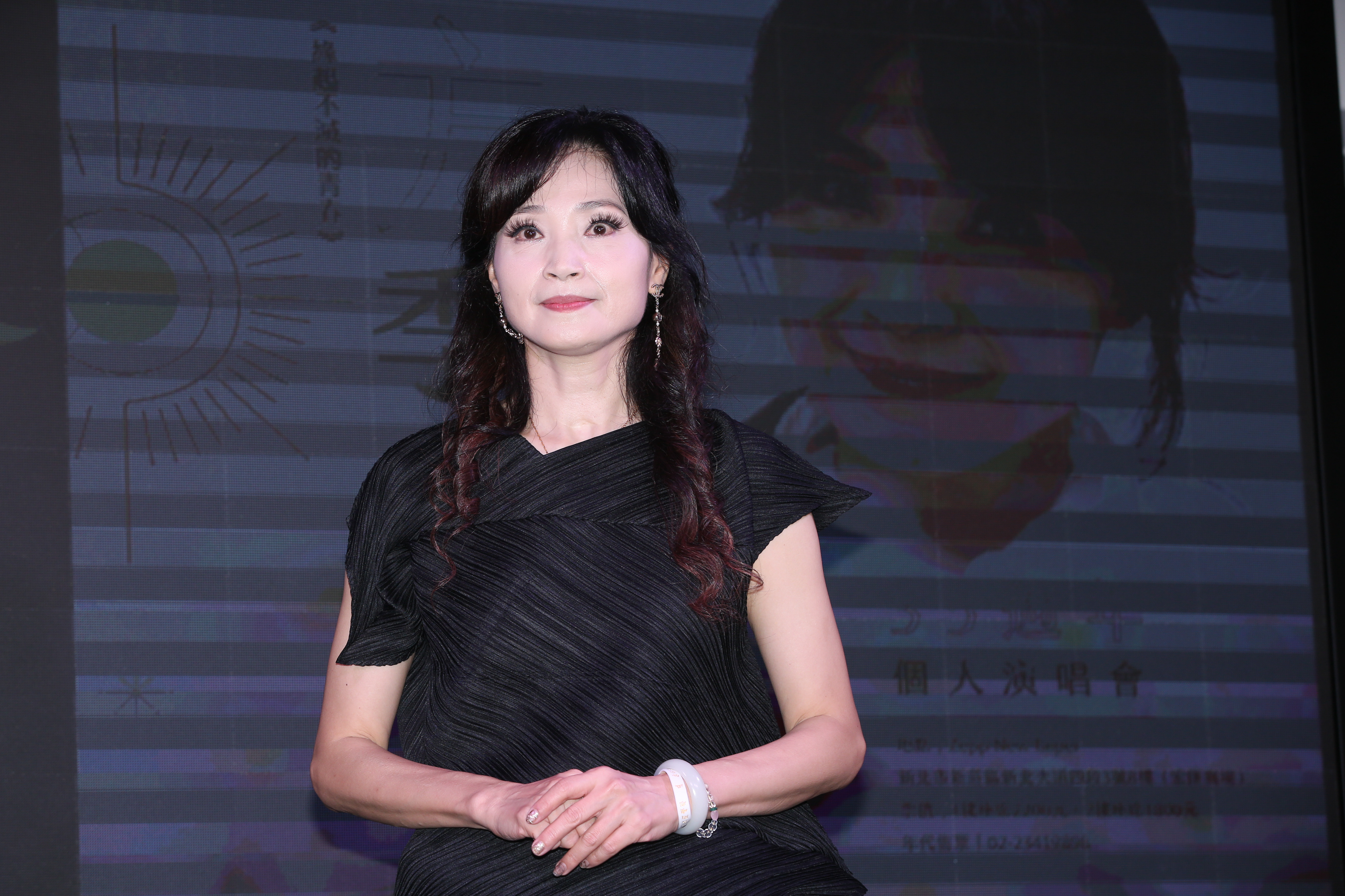 今年56歲的方季惟凍齡有數。