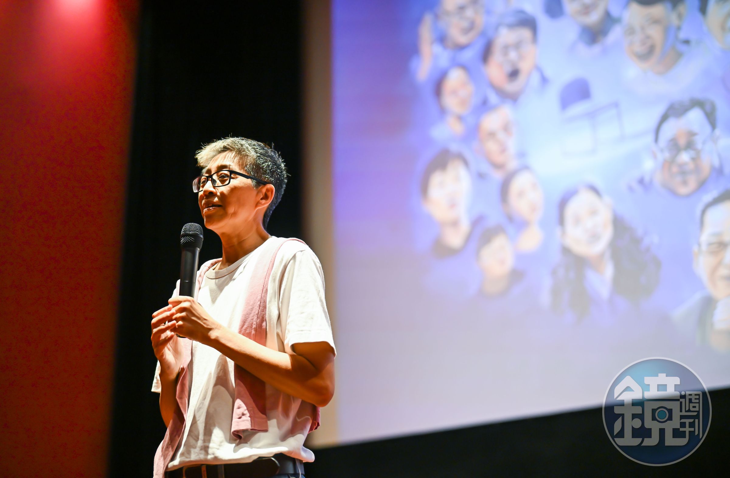 《蘭陵40—演員實驗教室》今舉辦媒體試片，導演王耿瑜將這部片當作送給蘭陵老友們的「禮物」。